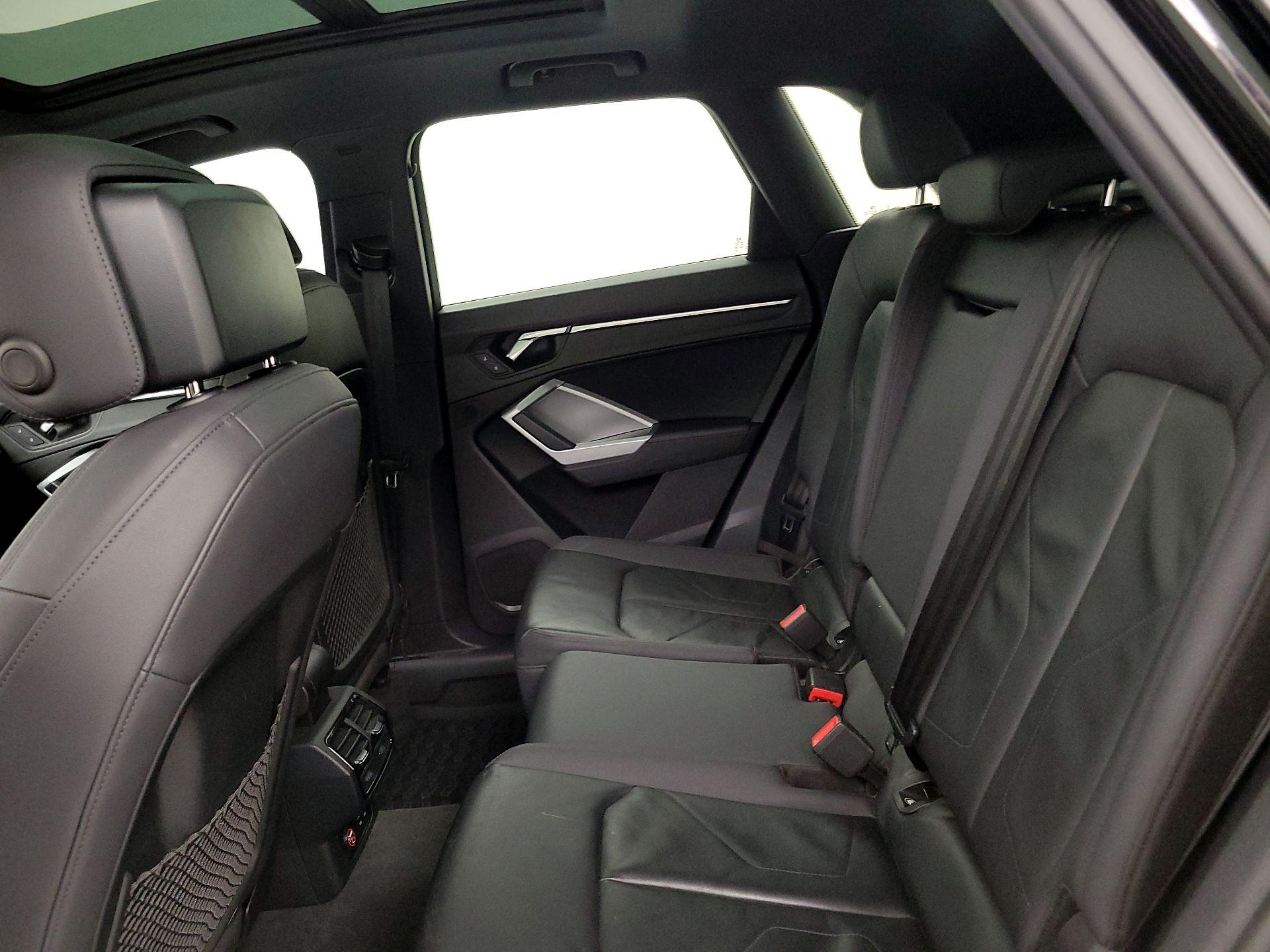Thumbnail: 2020 Audi Q3 - 20
