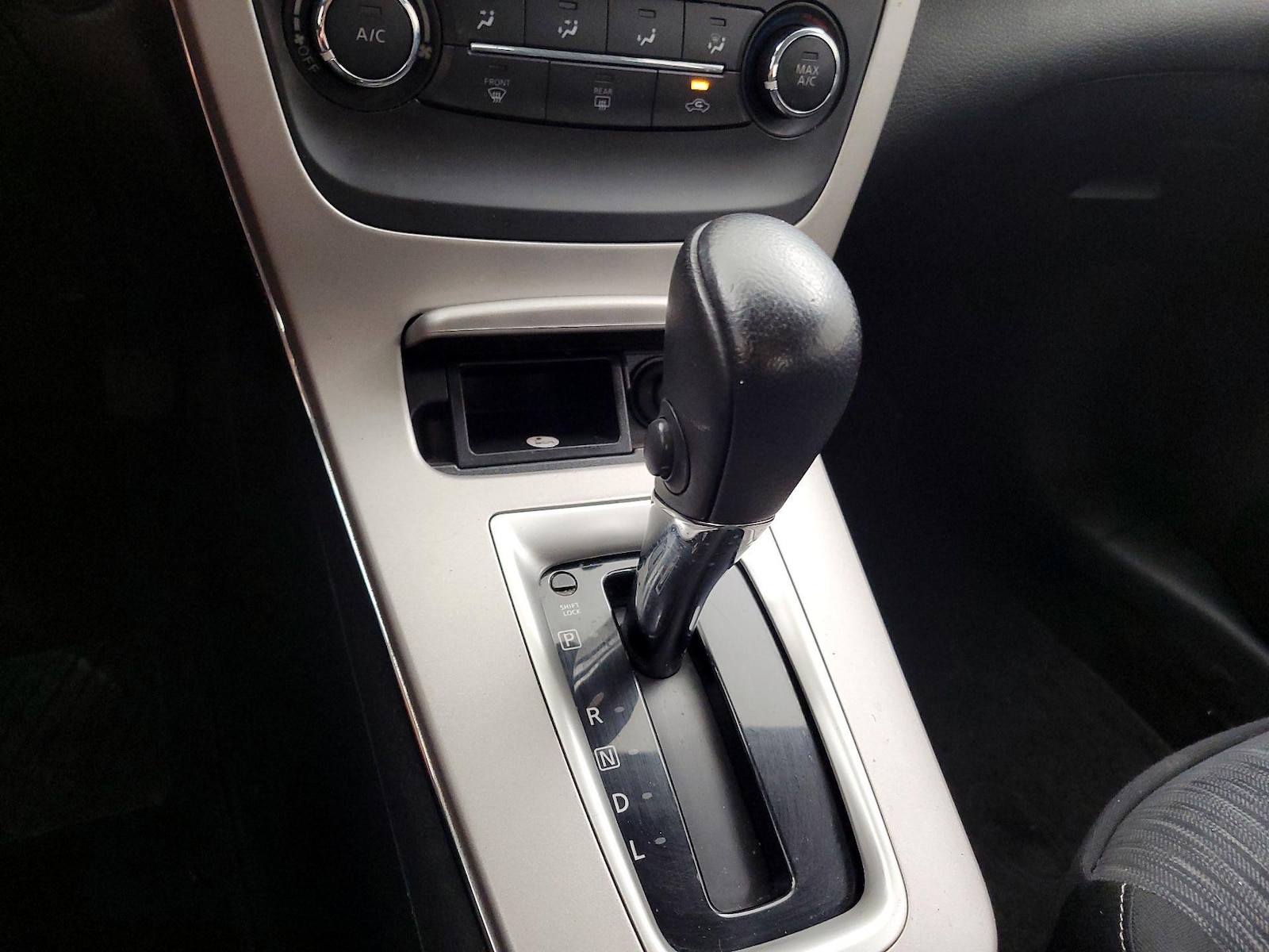 2015 Nissan Sentra SV - Photo 18