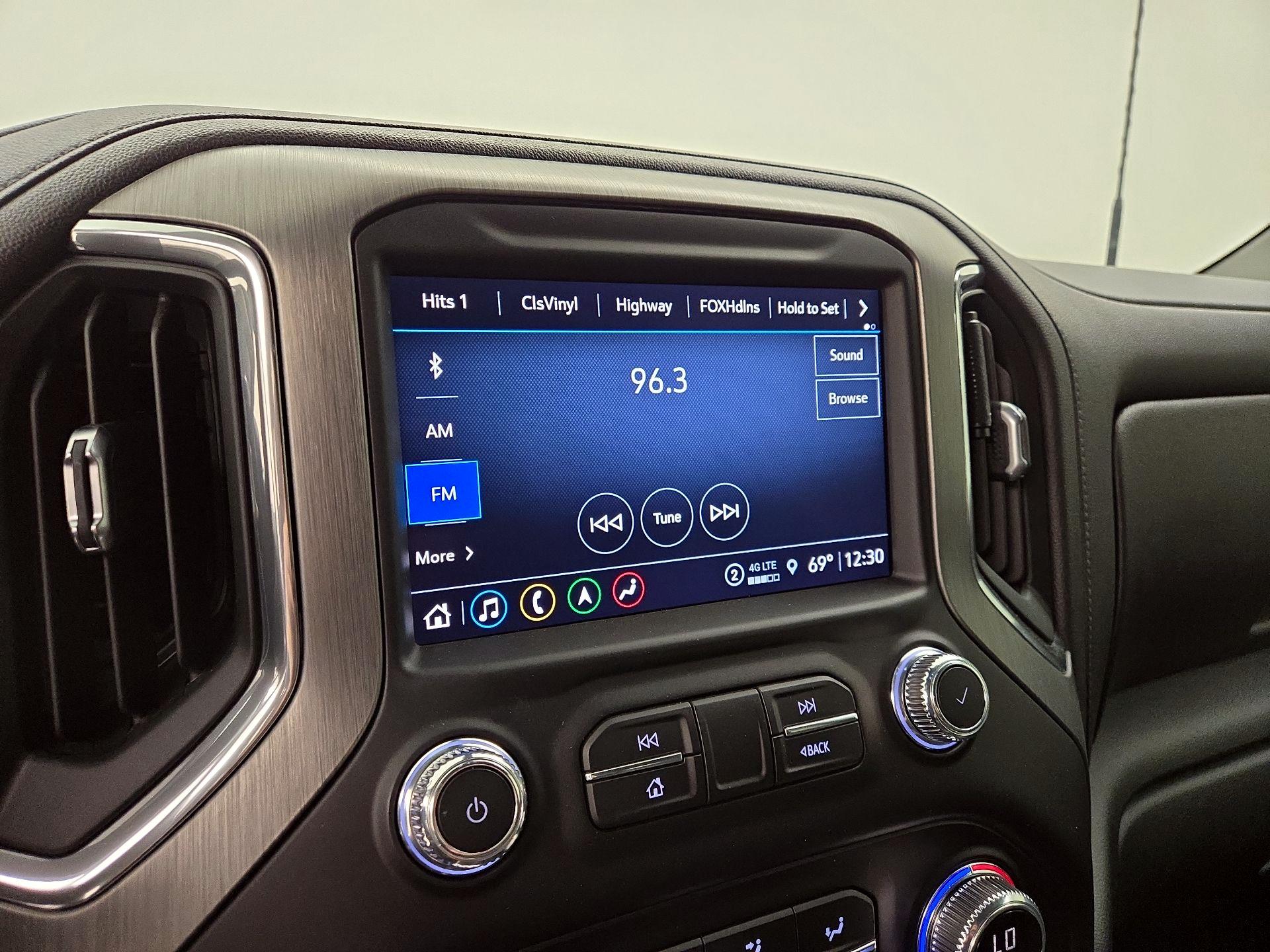 Thumbnail: 2022 GMC Sierra 2500 - 16