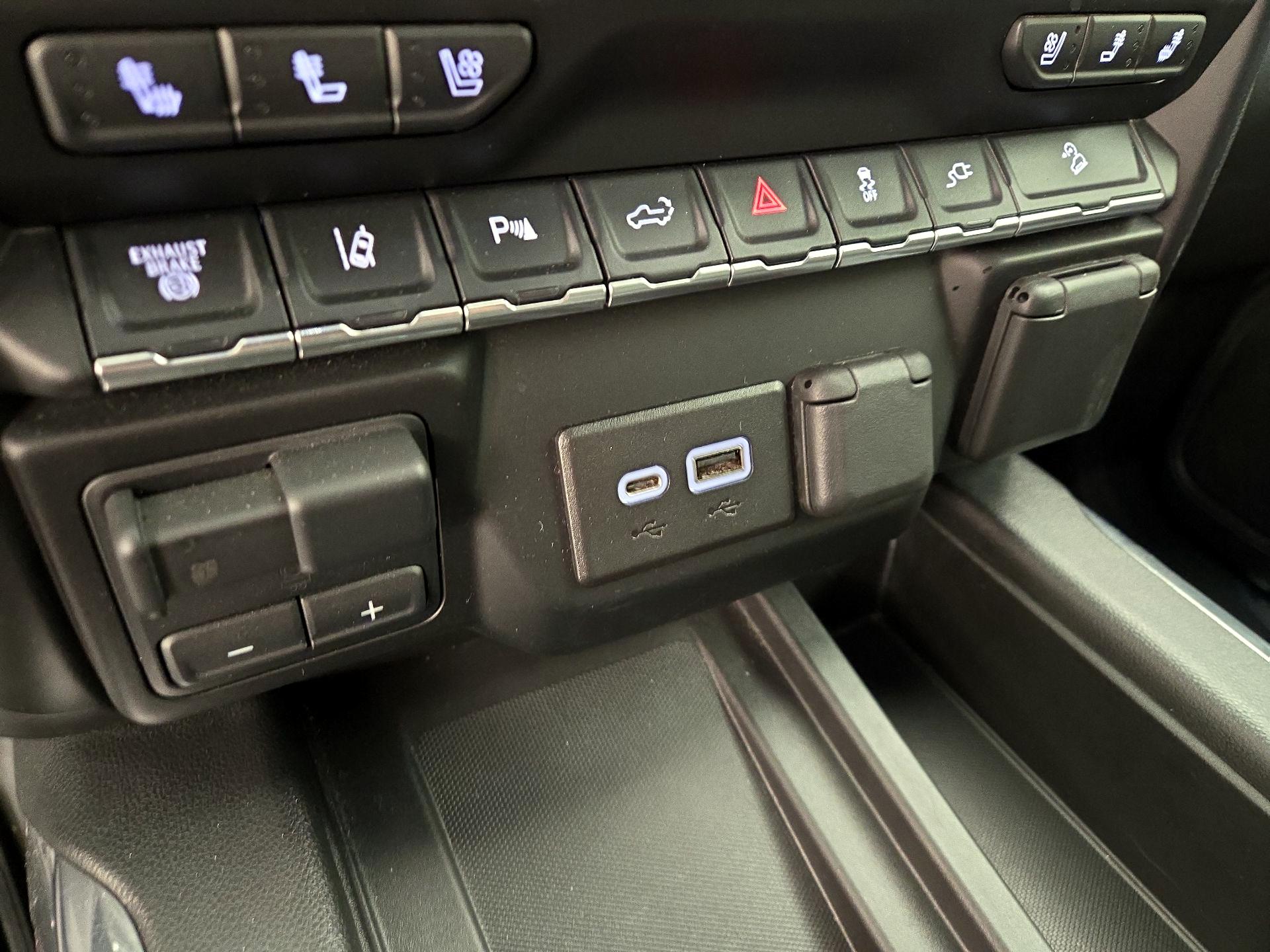 Thumbnail: 2022 GMC Sierra 2500 - 19