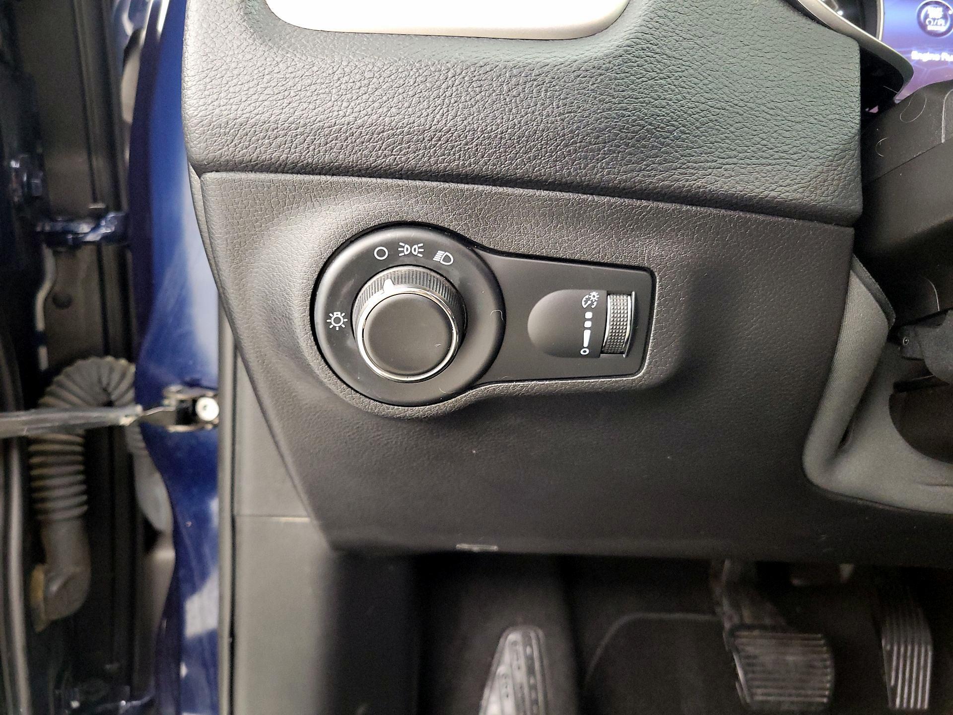 Thumbnail: 2018 Jeep Compass - 13