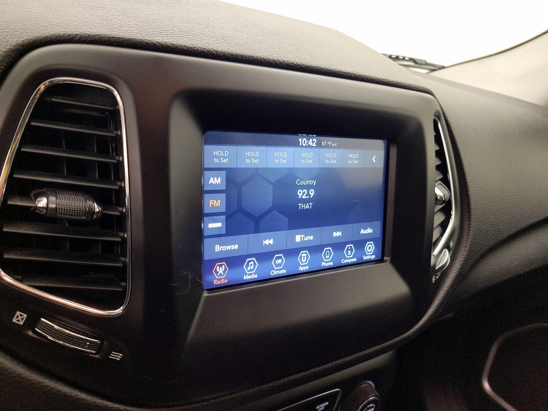 Thumbnail: 2018 Jeep Compass - 15