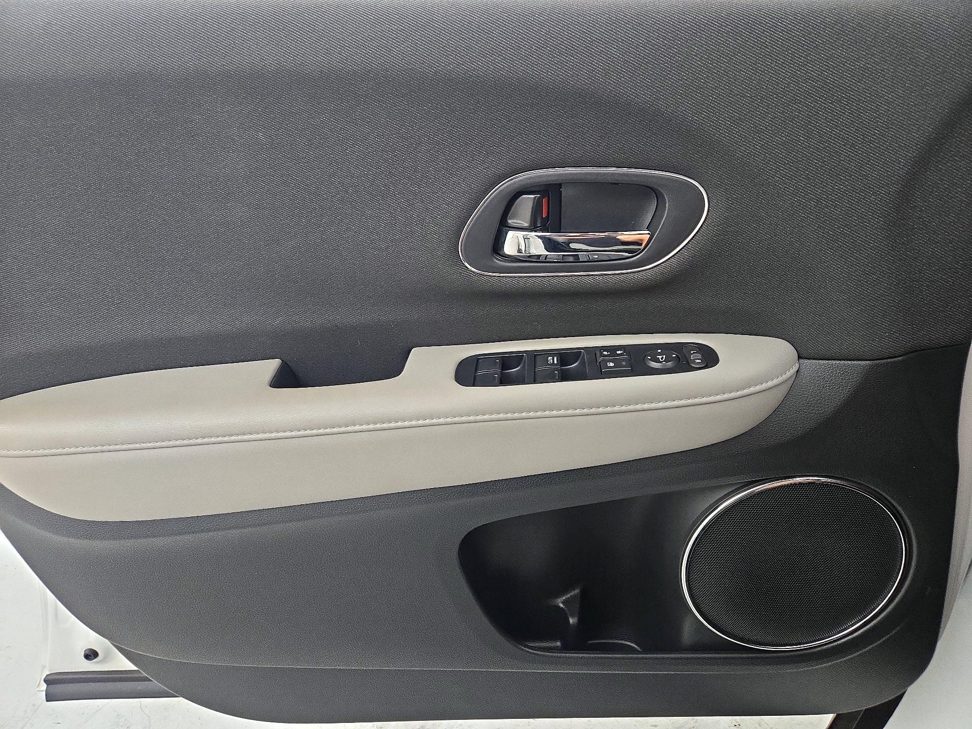 Thumbnail: 2020 Honda HR-V - 12