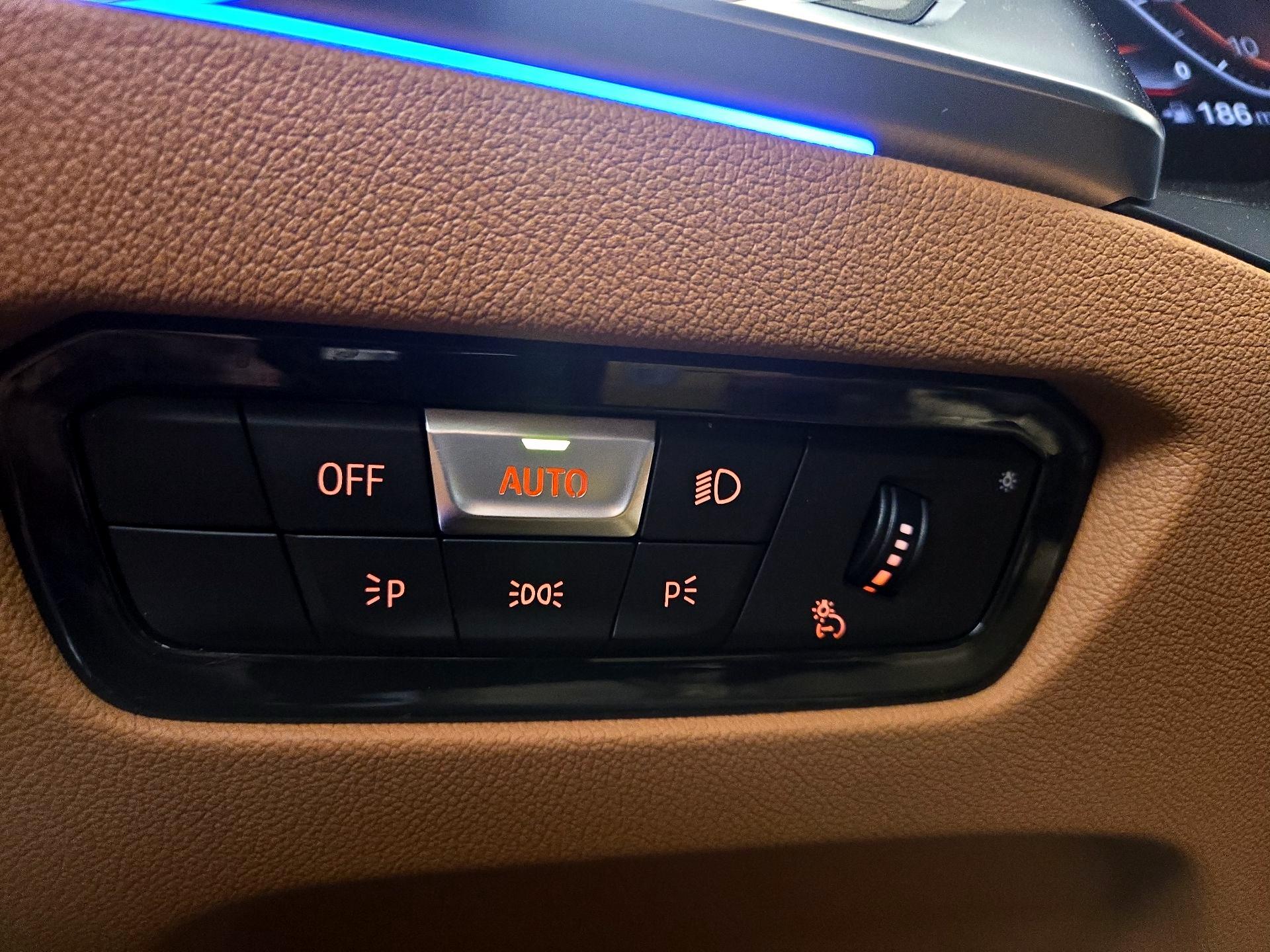 Thumbnail: 2022 BMW 3 Series - 13