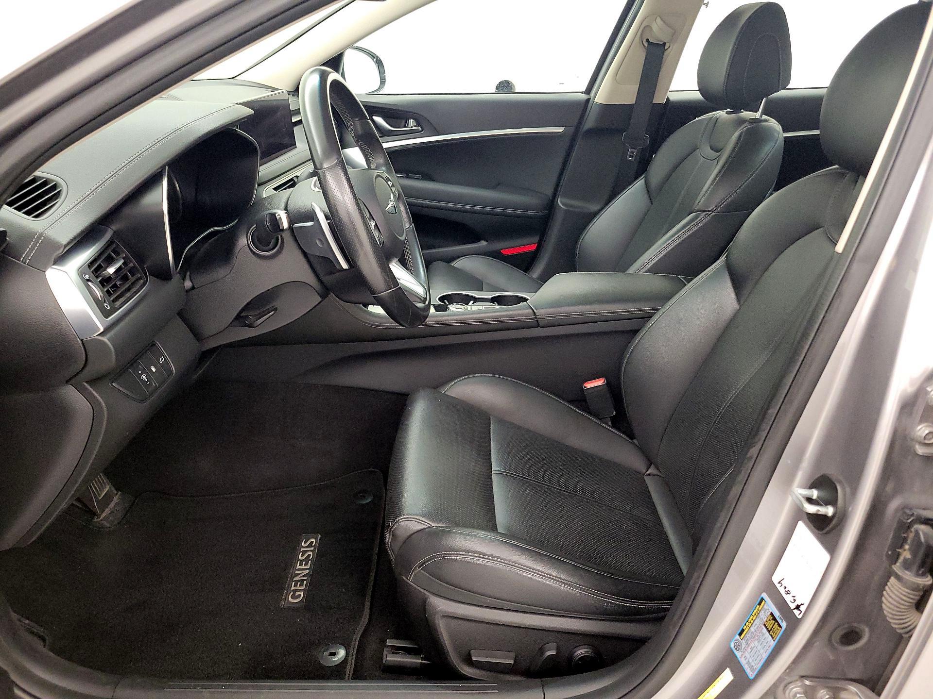 Thumbnail: 2022 Genesis G70 - 11