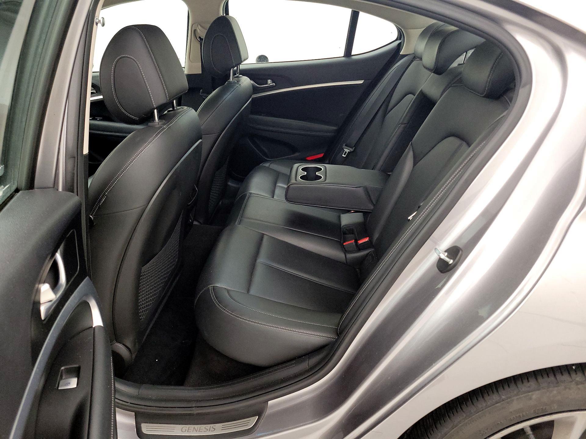Thumbnail: 2022 Genesis G70 - 20