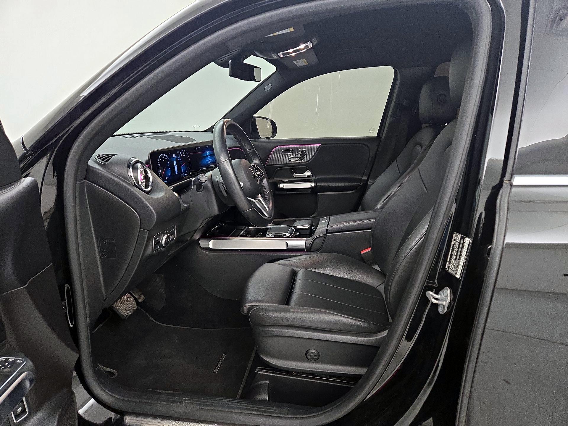 Thumbnail: 2020 Mercedes-Benz GLB - 11