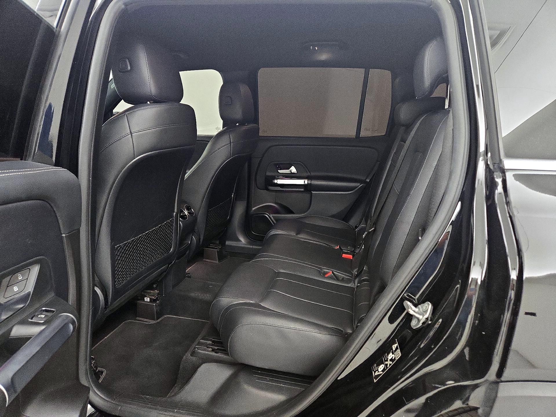 Thumbnail: 2020 Mercedes-Benz GLB - 20