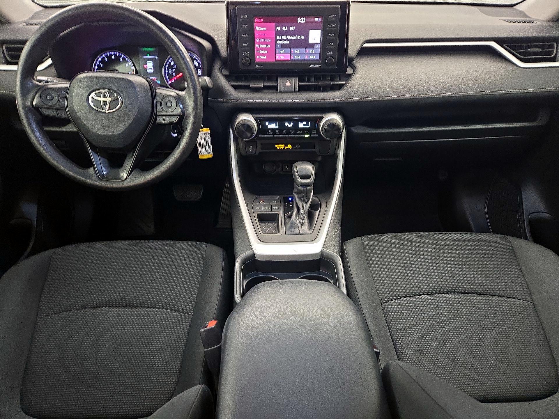 Thumbnail: 2020 Toyota RAV4 - 9