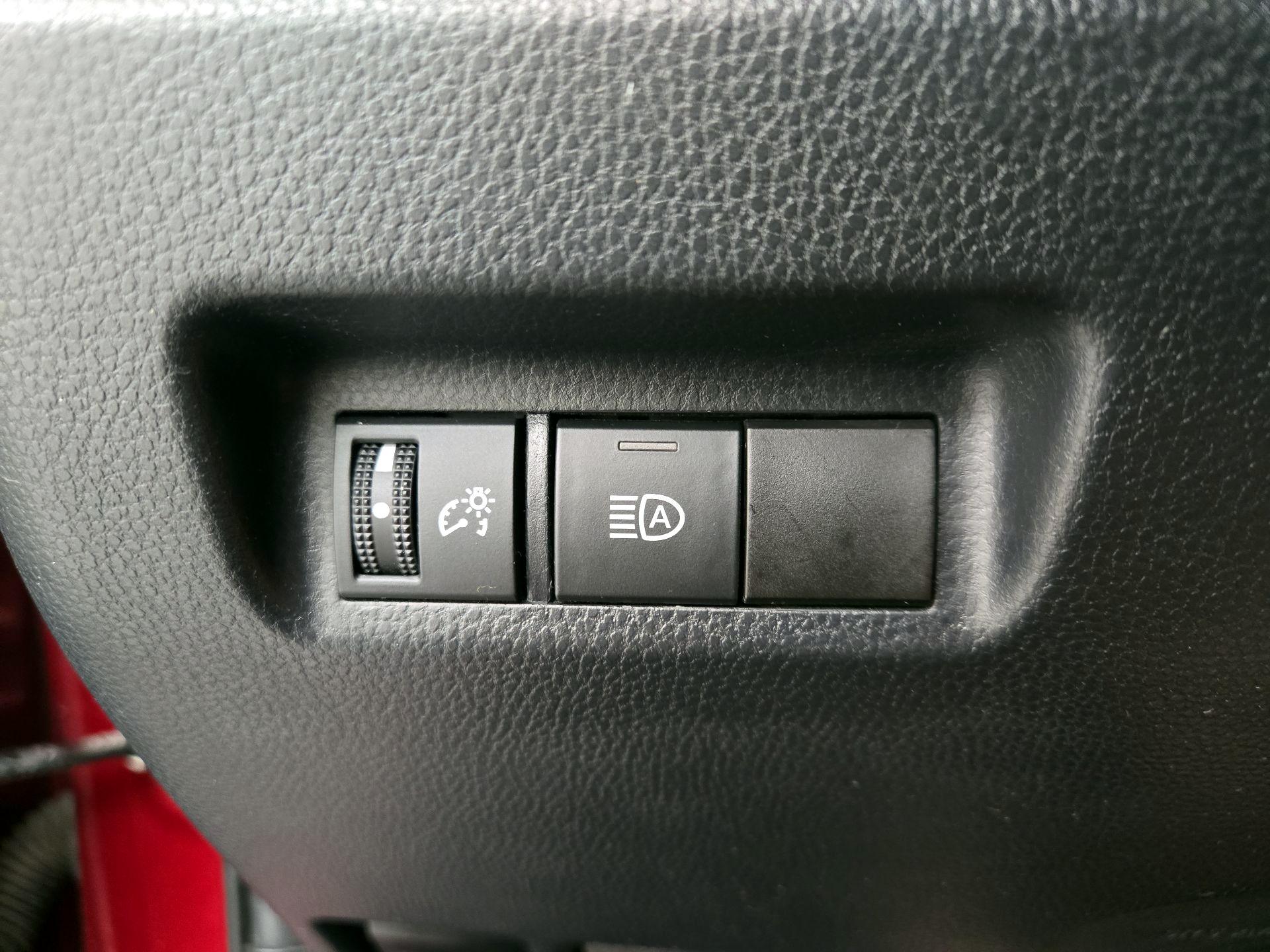 Thumbnail: 2020 Toyota RAV4 - 13