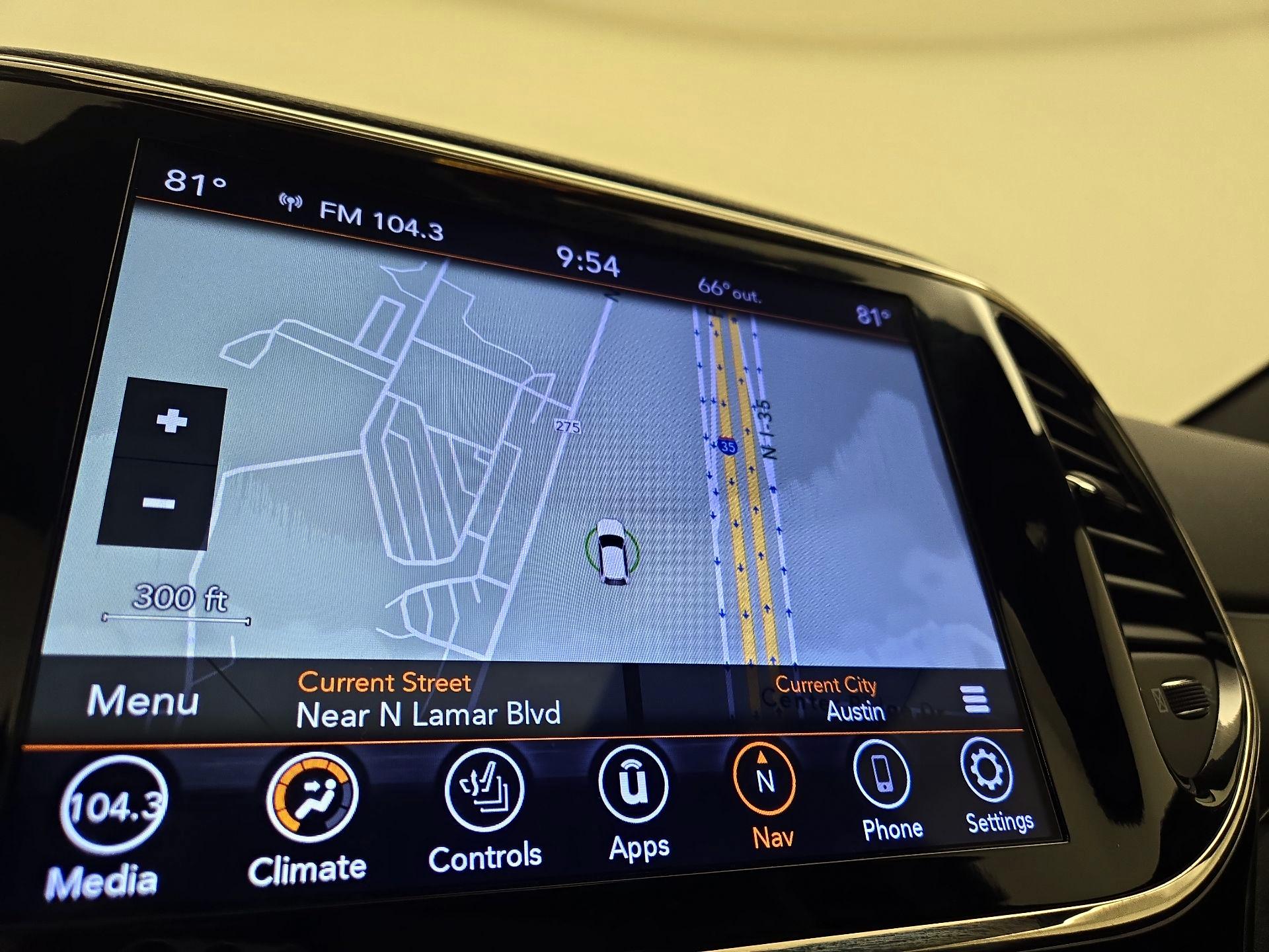 Thumbnail: 2020 Jeep Grand Cherokee - 14