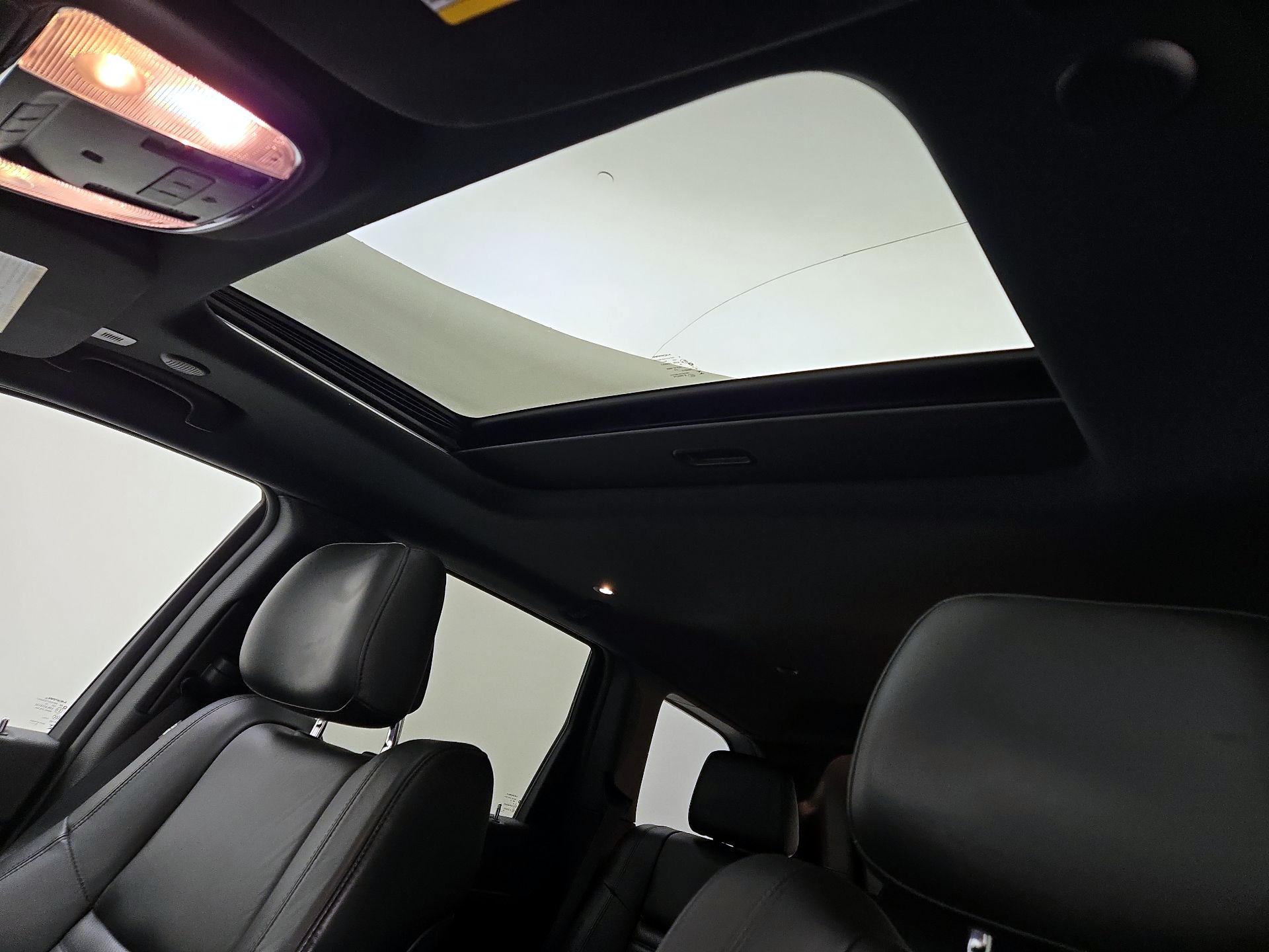 Thumbnail: 2020 Jeep Grand Cherokee - 20