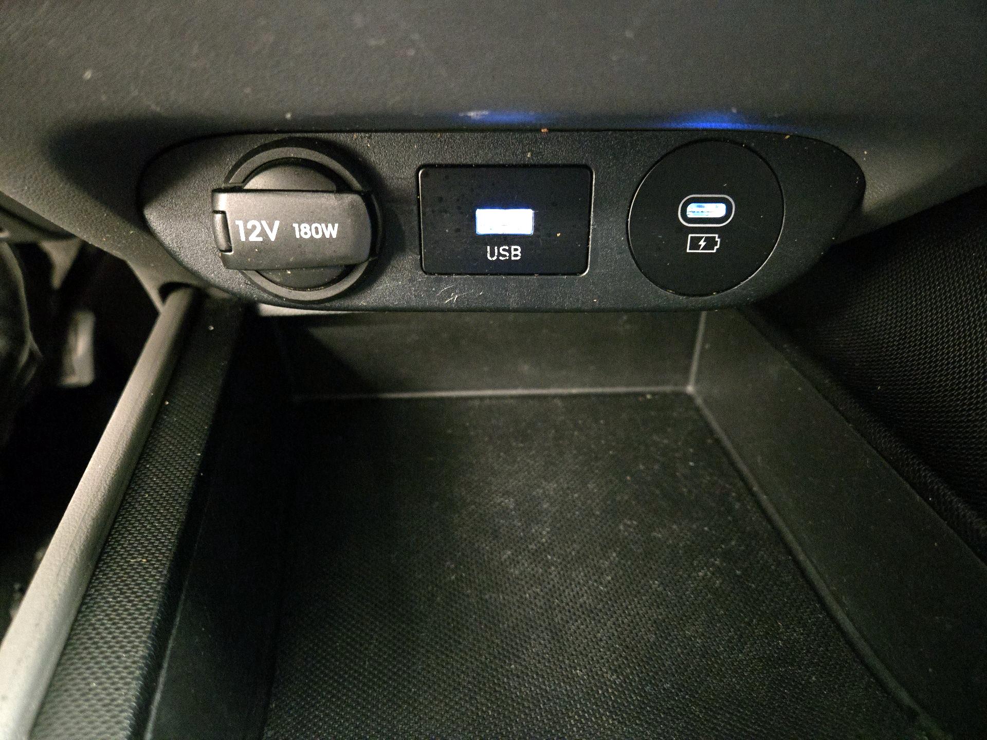 Thumbnail: 2025 Hyundai Elantra - 18