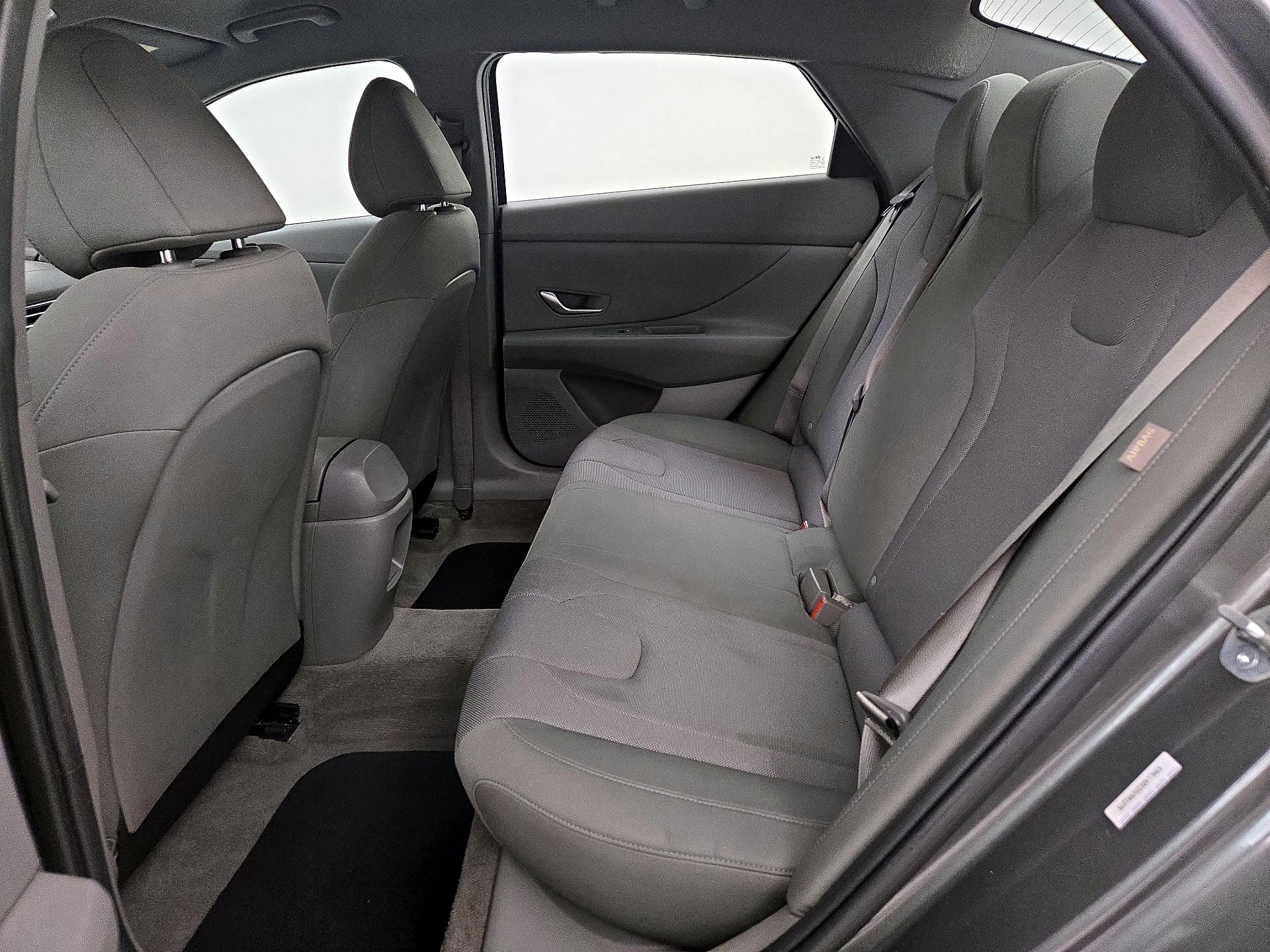 Thumbnail: 2025 Hyundai Elantra - 19