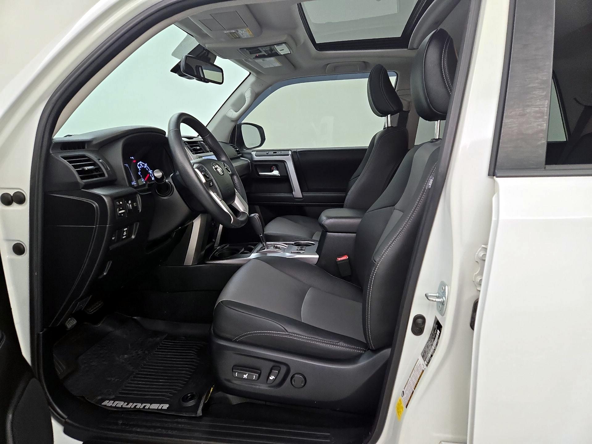 Thumbnail: 2020 Toyota 4Runner - 11