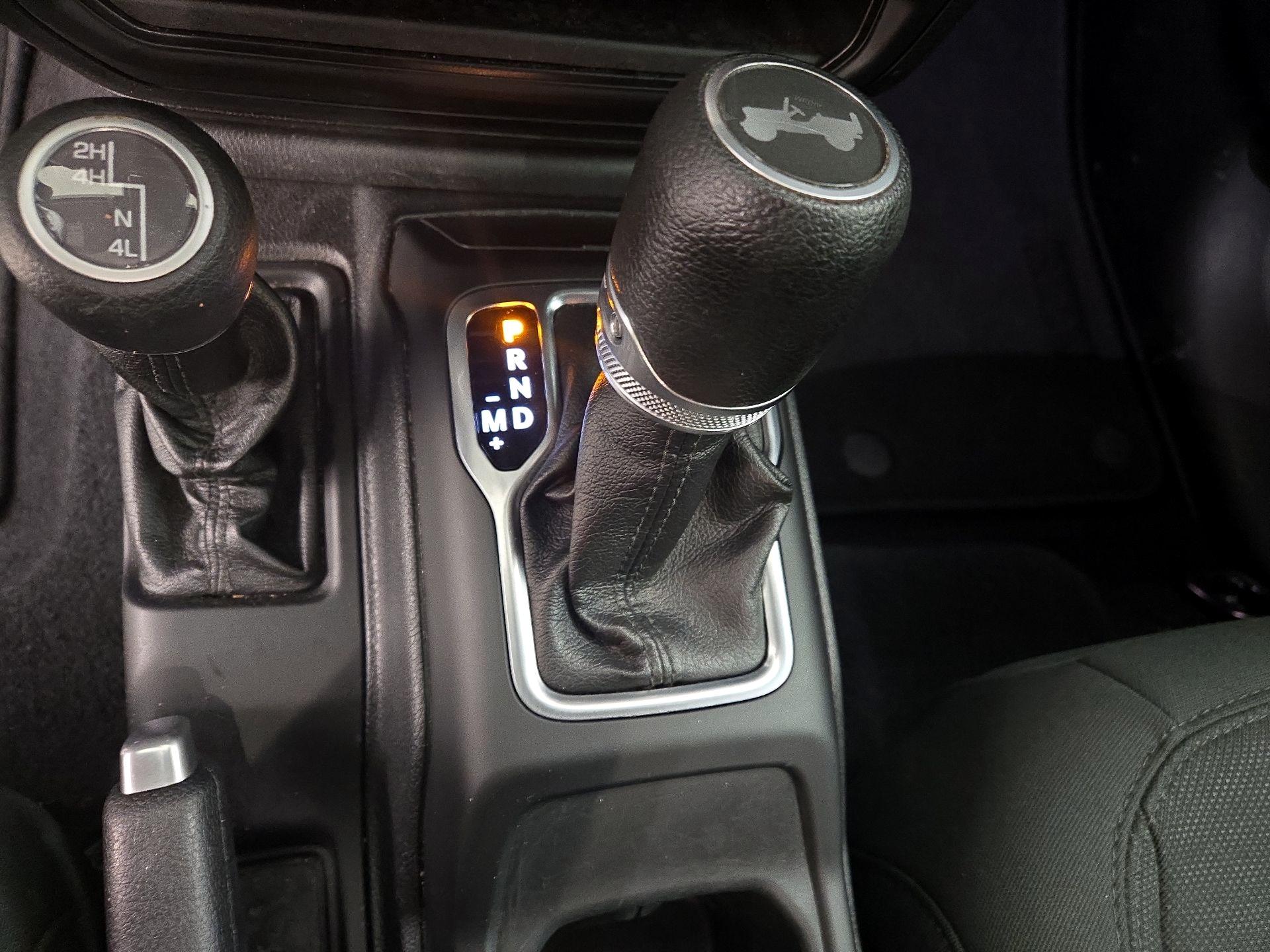 Thumbnail: 2020 Jeep Wrangler - 17