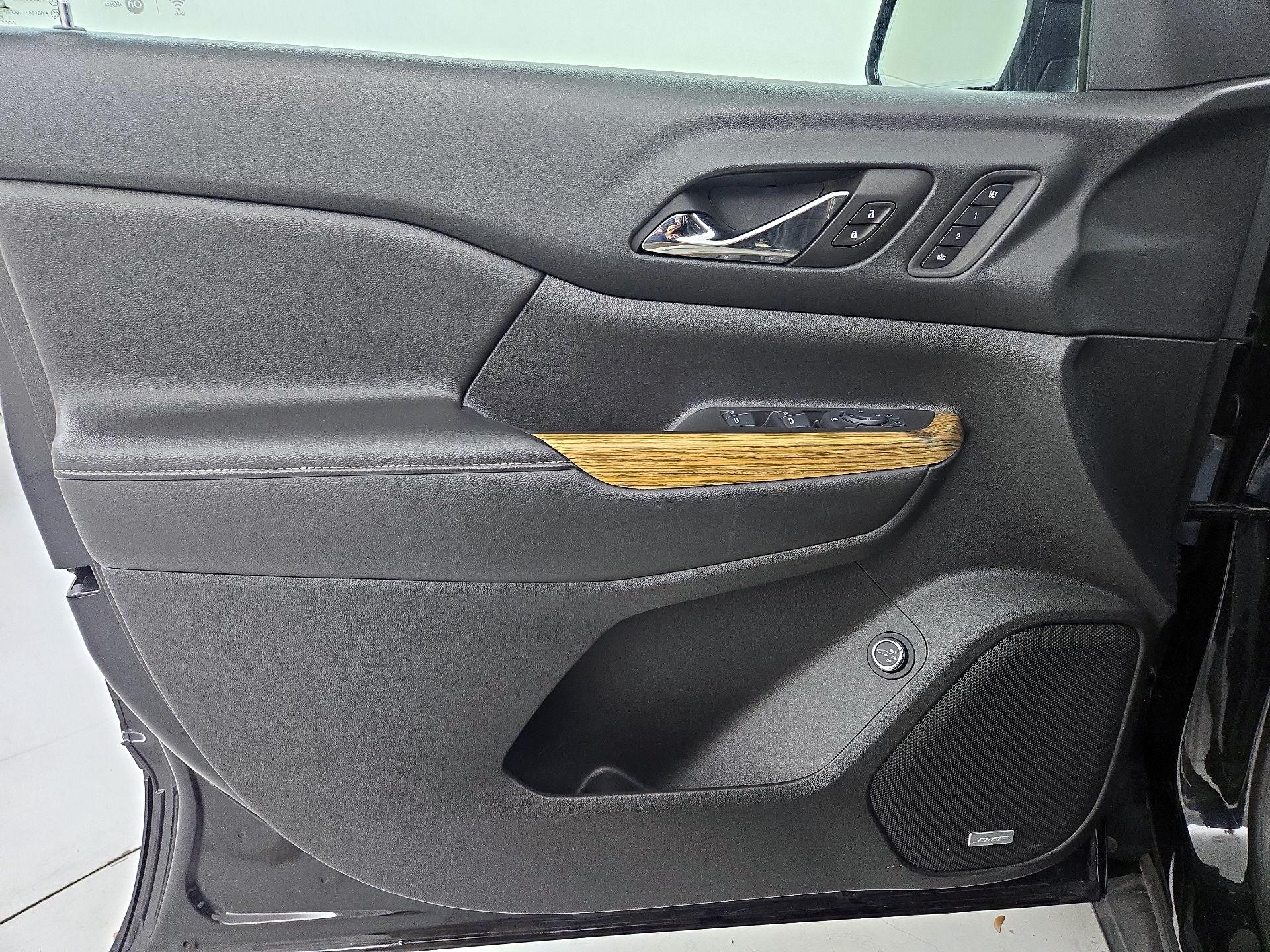 Thumbnail: 2017 GMC Acadia - 12