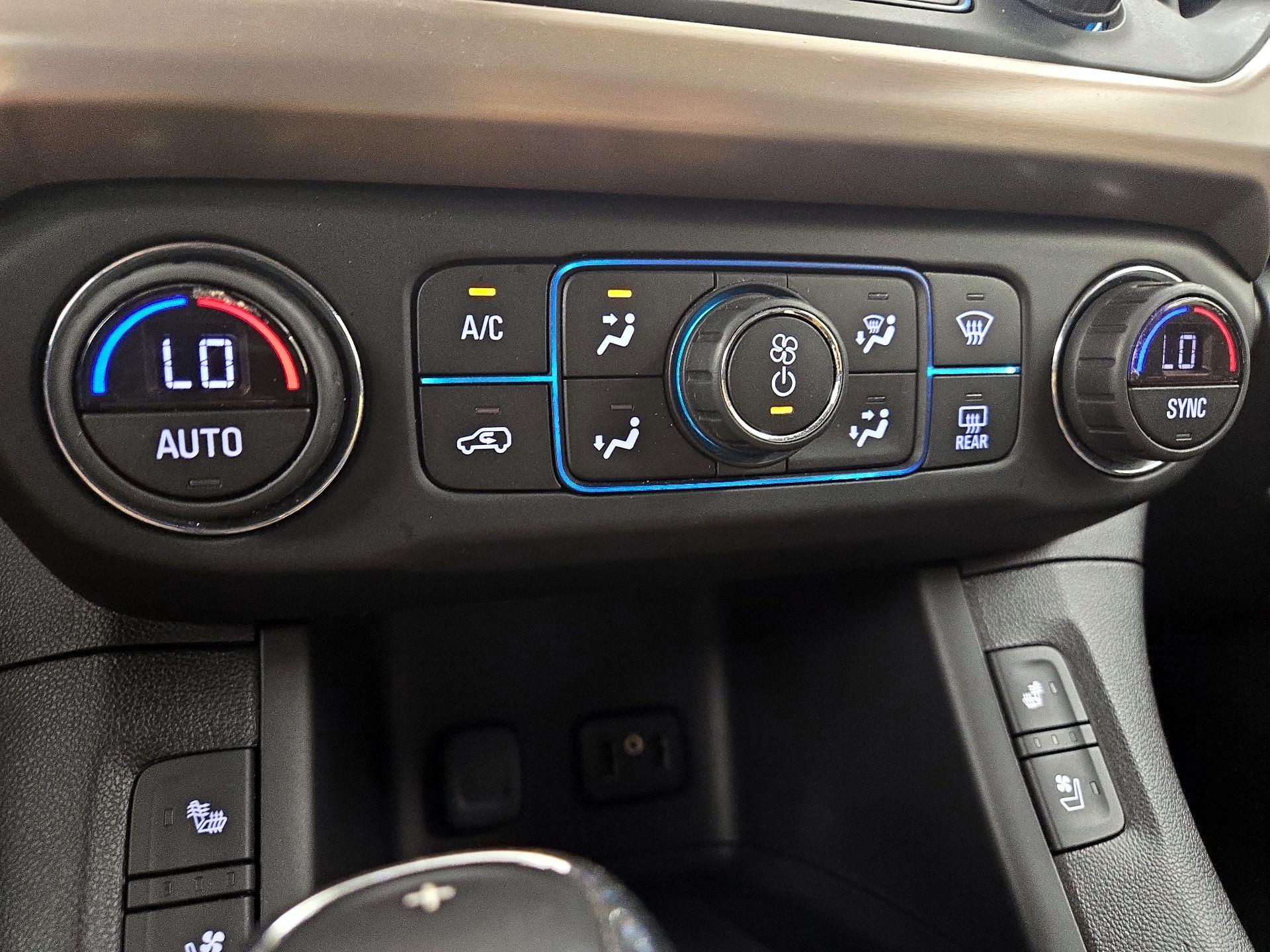 Thumbnail: 2017 GMC Acadia - 17