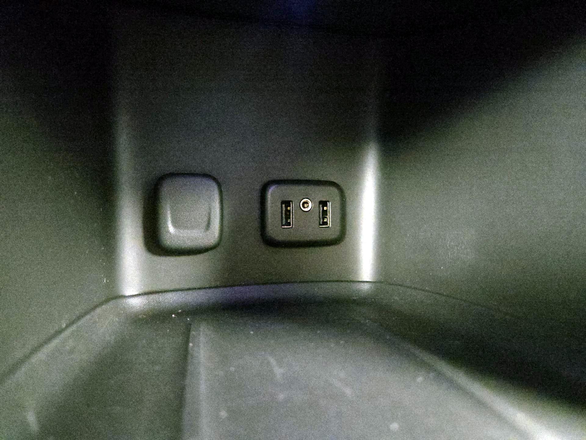 Thumbnail: 2017 GMC Acadia - 19