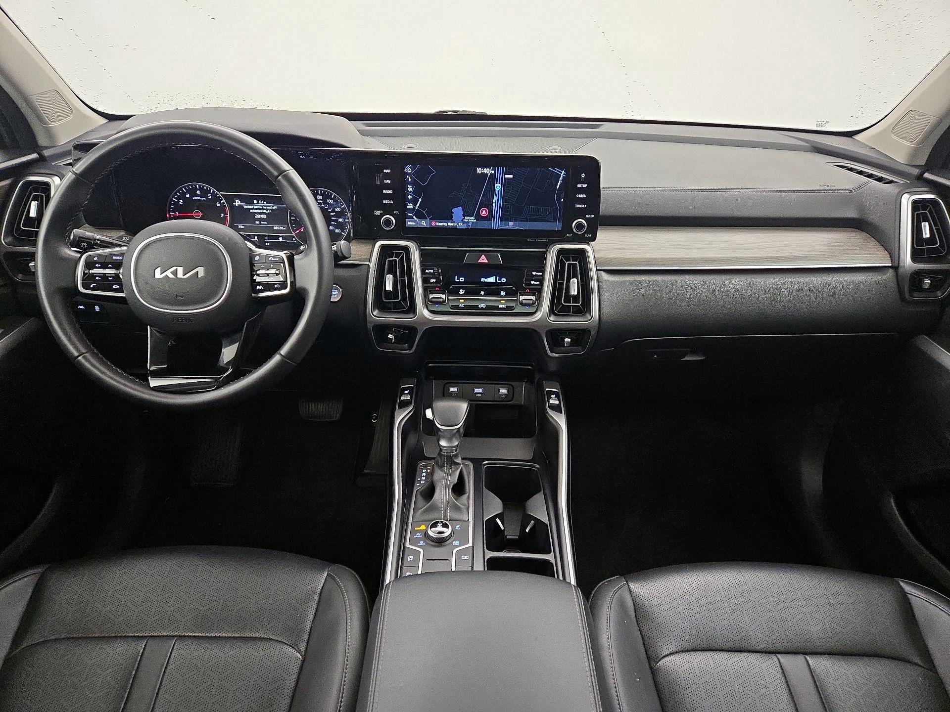 Thumbnail: 2022 Kia Sorento - 9