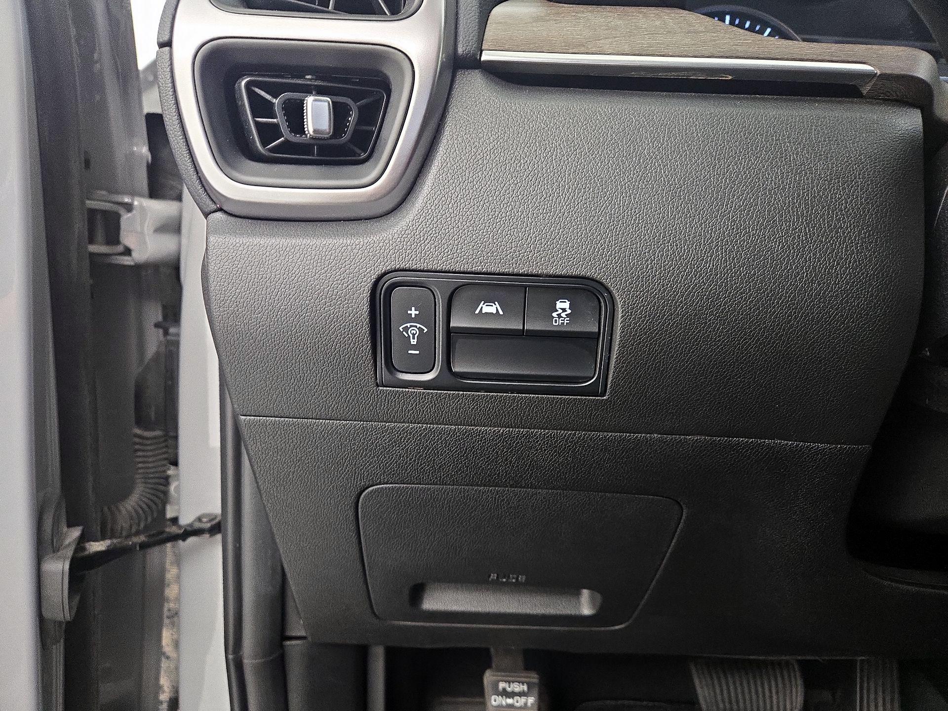 Thumbnail: 2022 Kia Sorento - 13