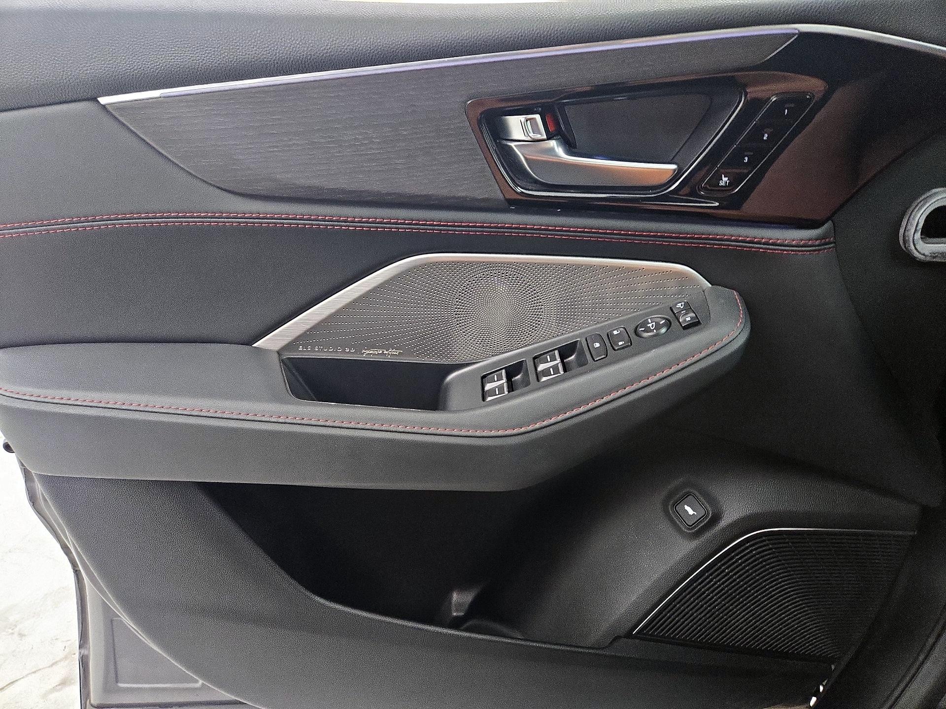 Thumbnail: 2023 Acura MDX - 12