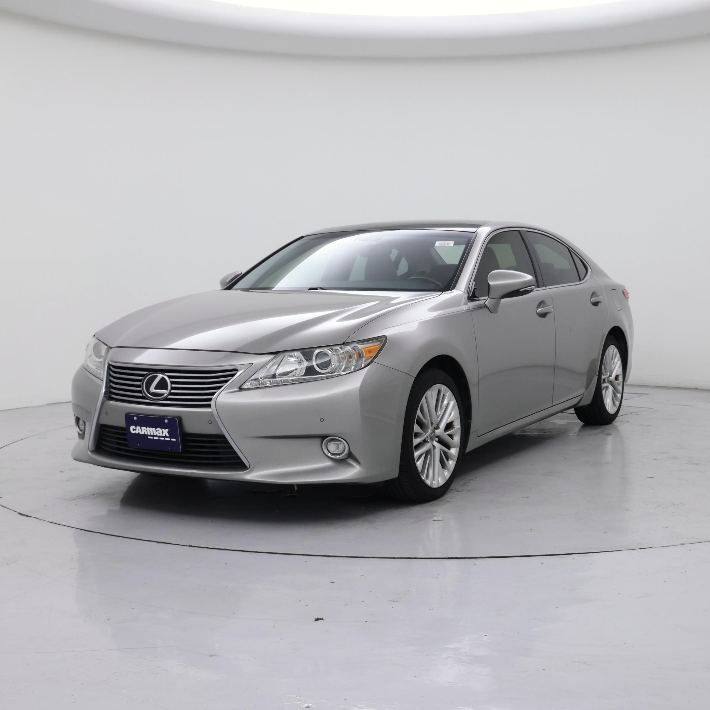 Thumbnail: 2015 Lexus ES - 4