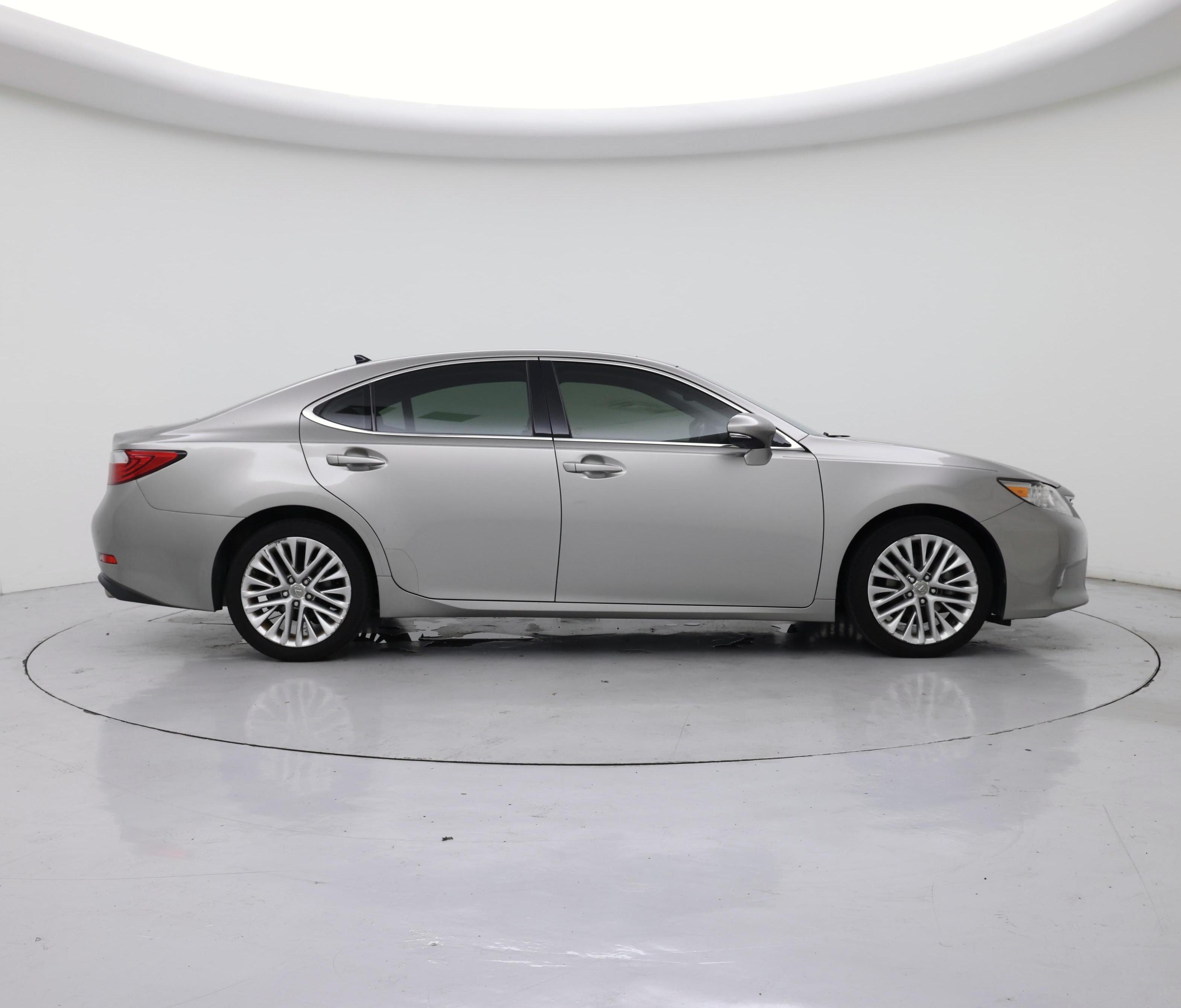 Thumbnail: 2015 Lexus ES - 7