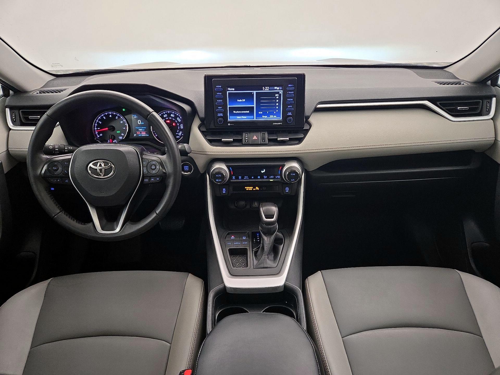 Thumbnail: 2021 Toyota RAV4 - 9