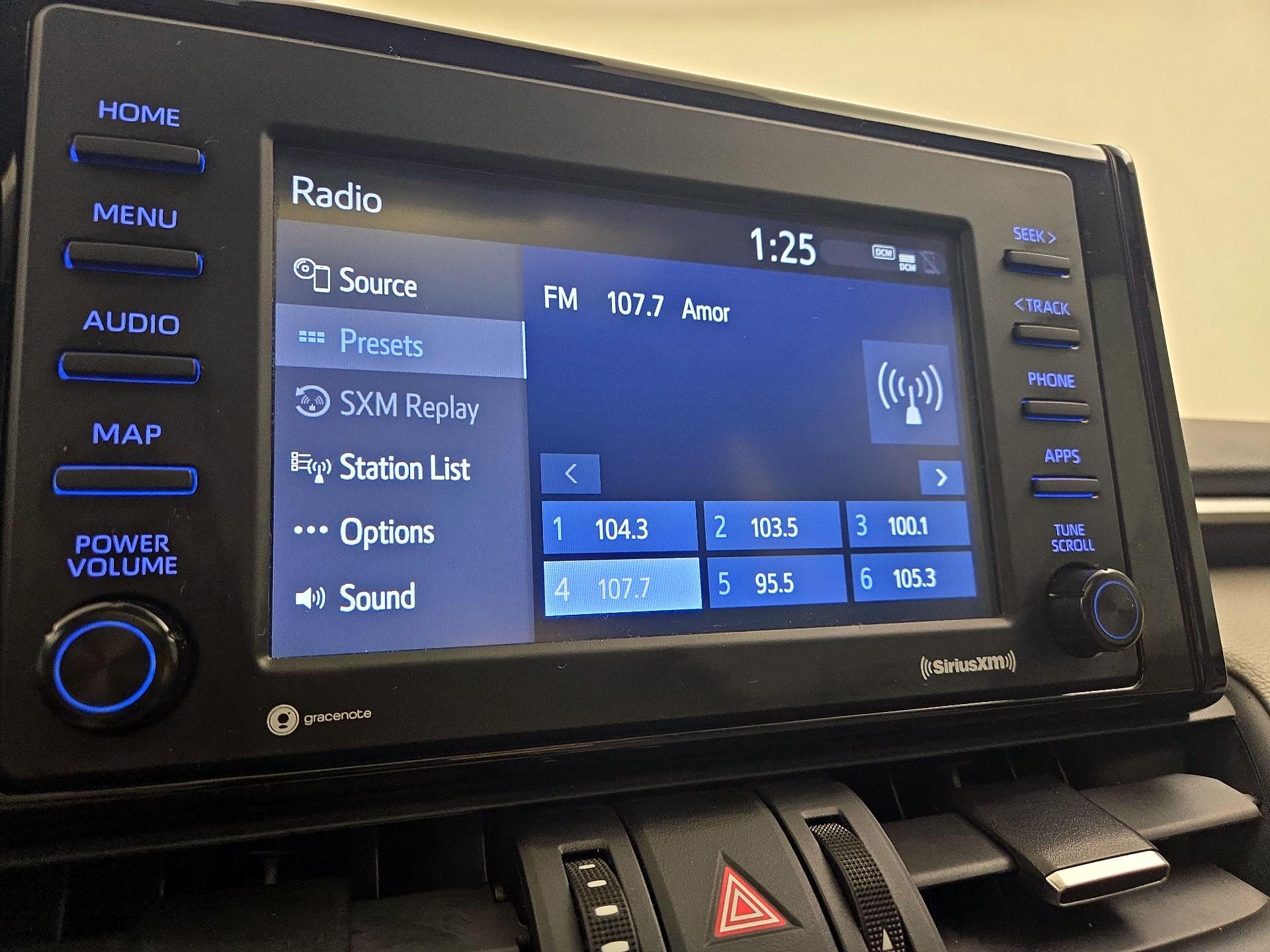 Thumbnail: 2021 Toyota RAV4 - 15