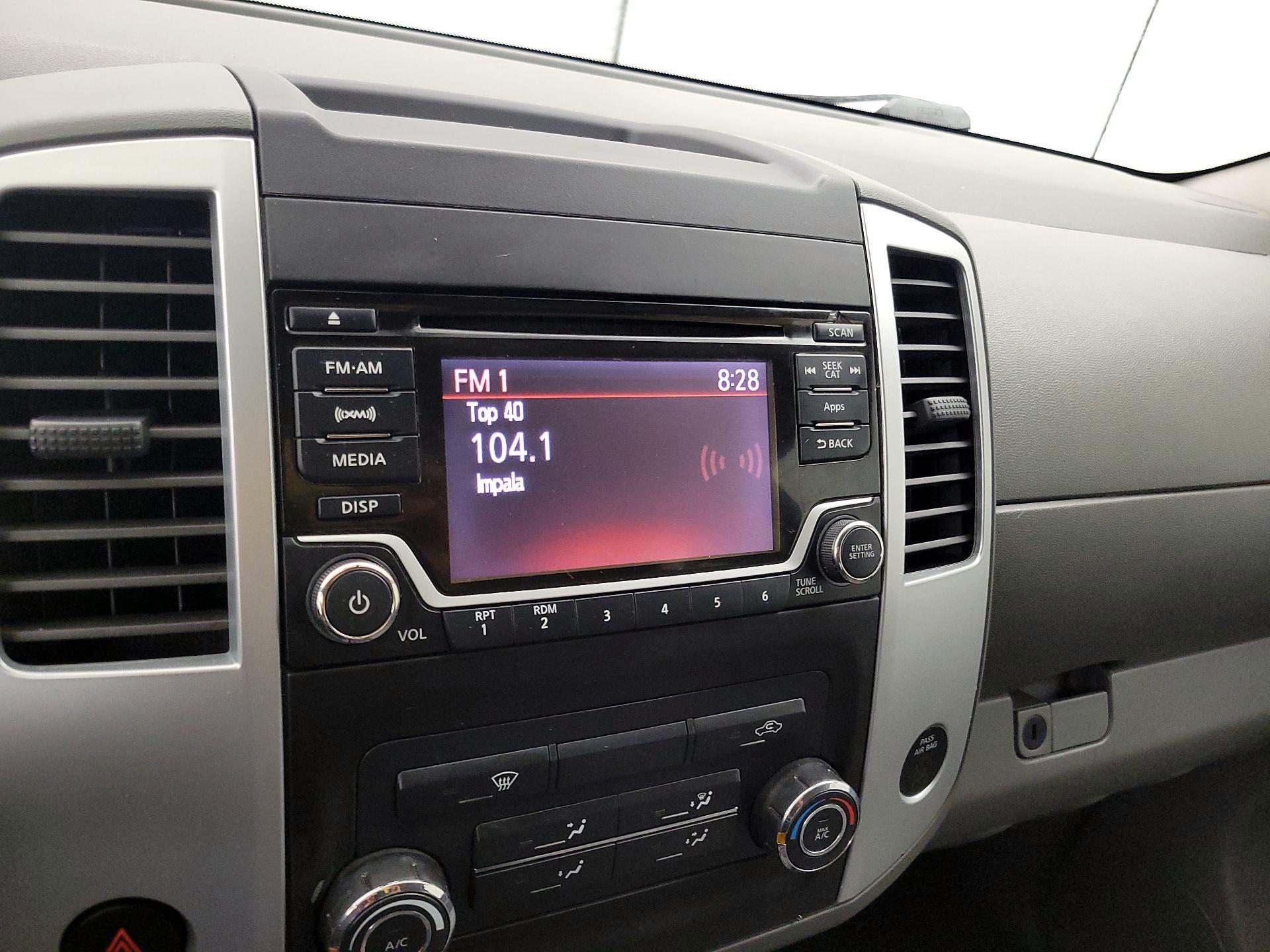 Thumbnail: 2015 Nissan Frontier - 14
