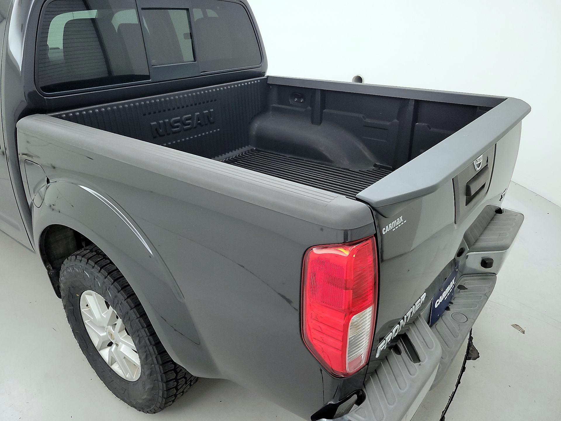 Thumbnail: 2015 Nissan Frontier - 19