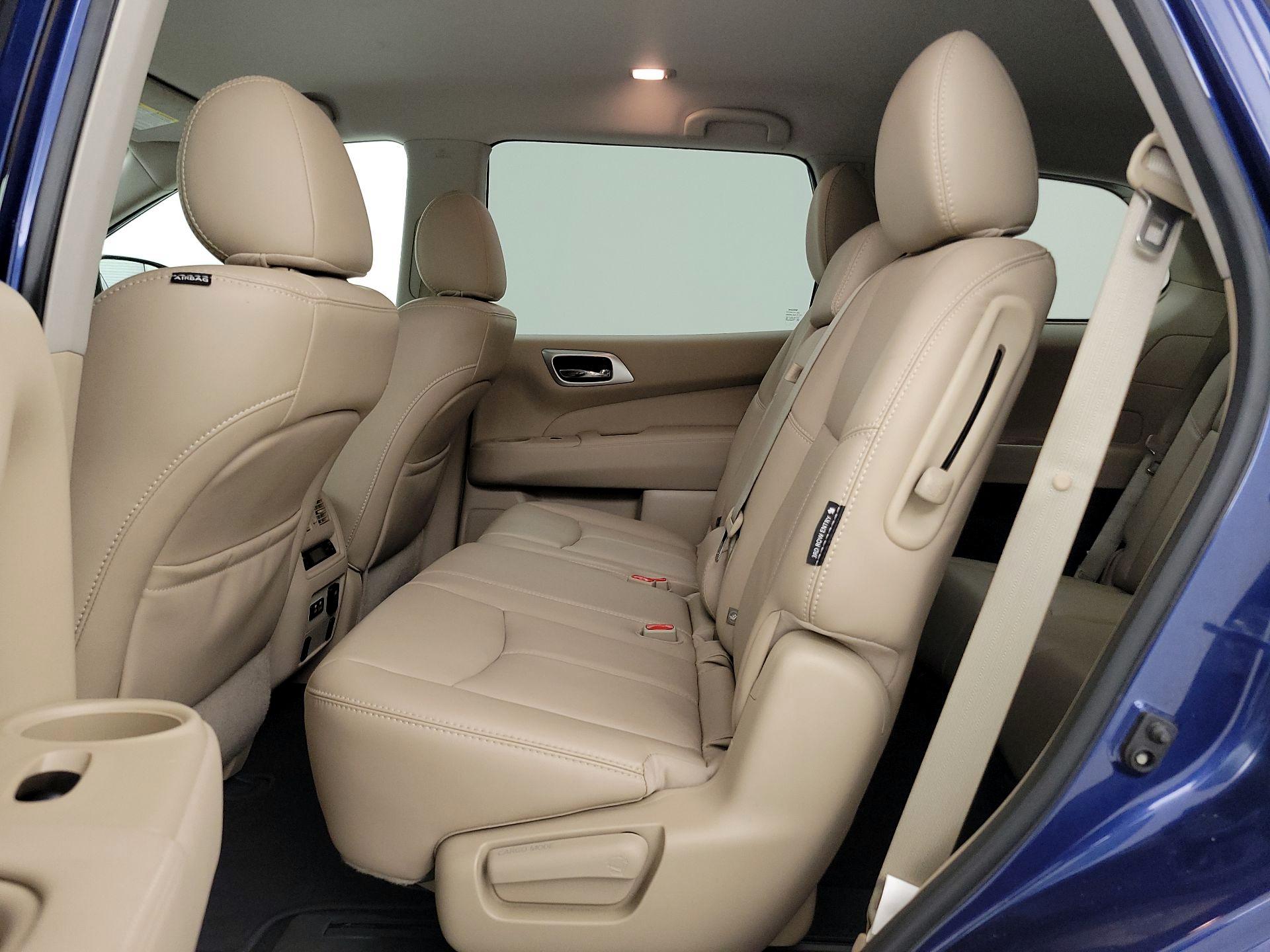 Thumbnail: 2019 Nissan Pathfinder - 20