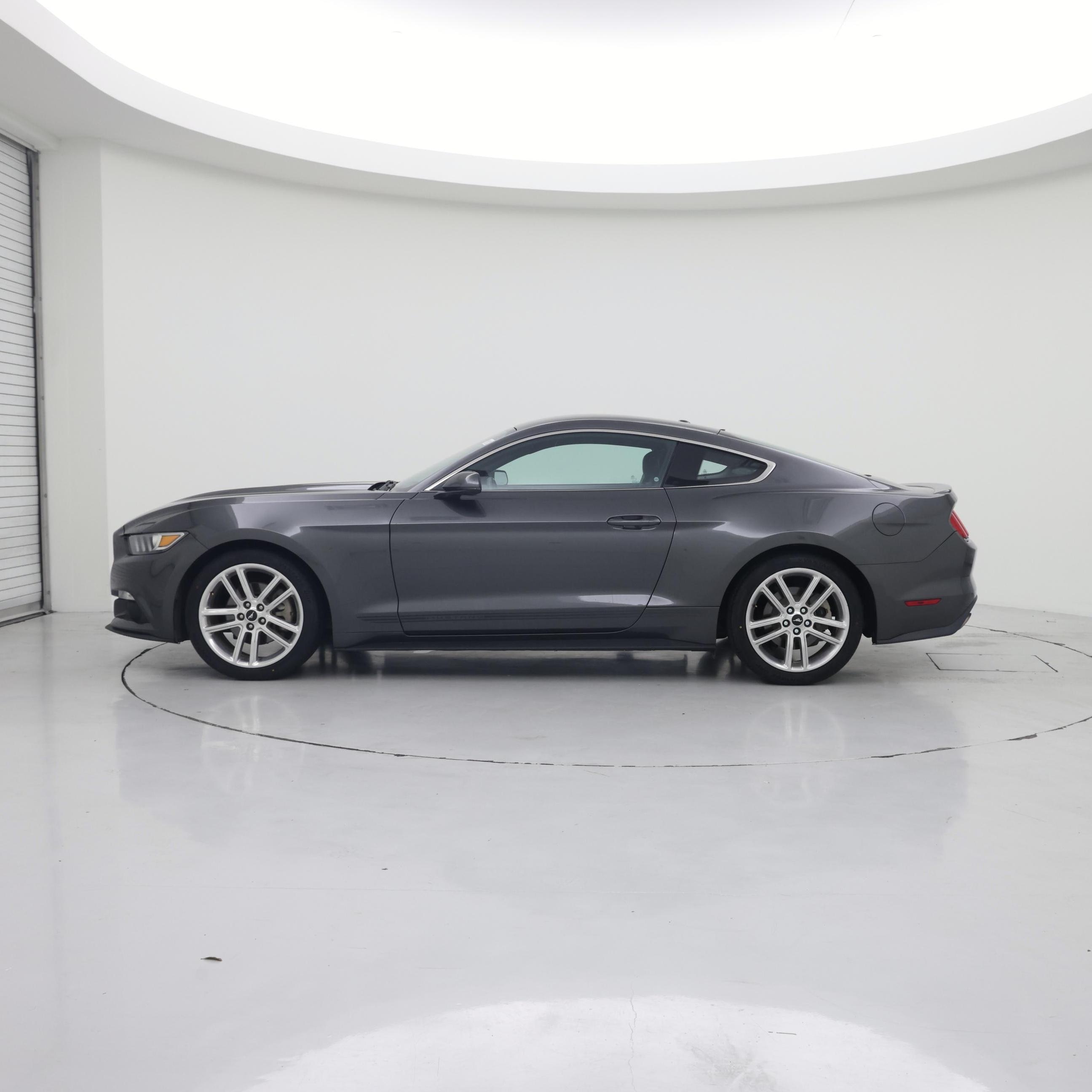 Thumbnail: 2017 Ford Mustang - 3