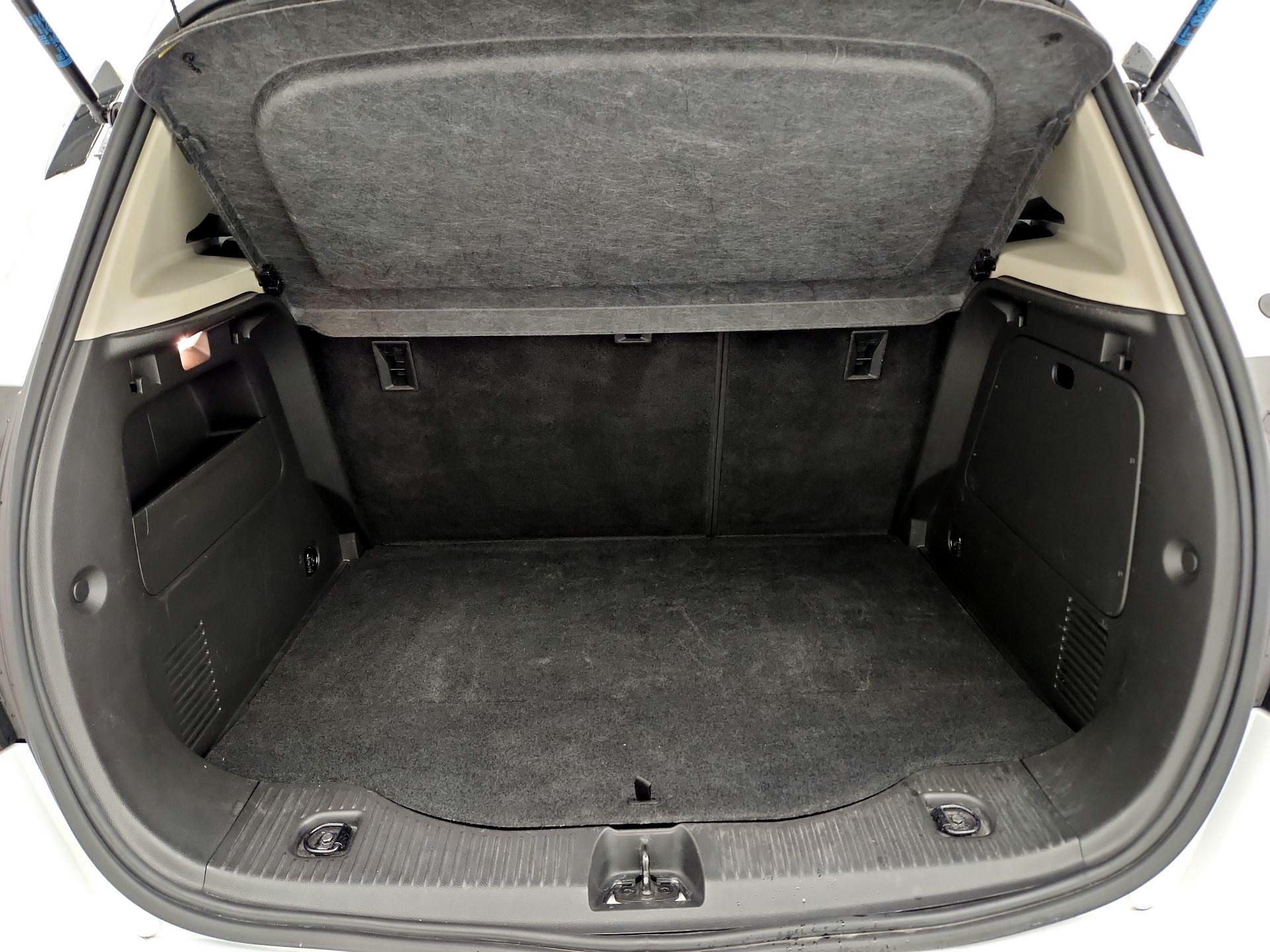 Thumbnail: 2019 Buick Encore - 20