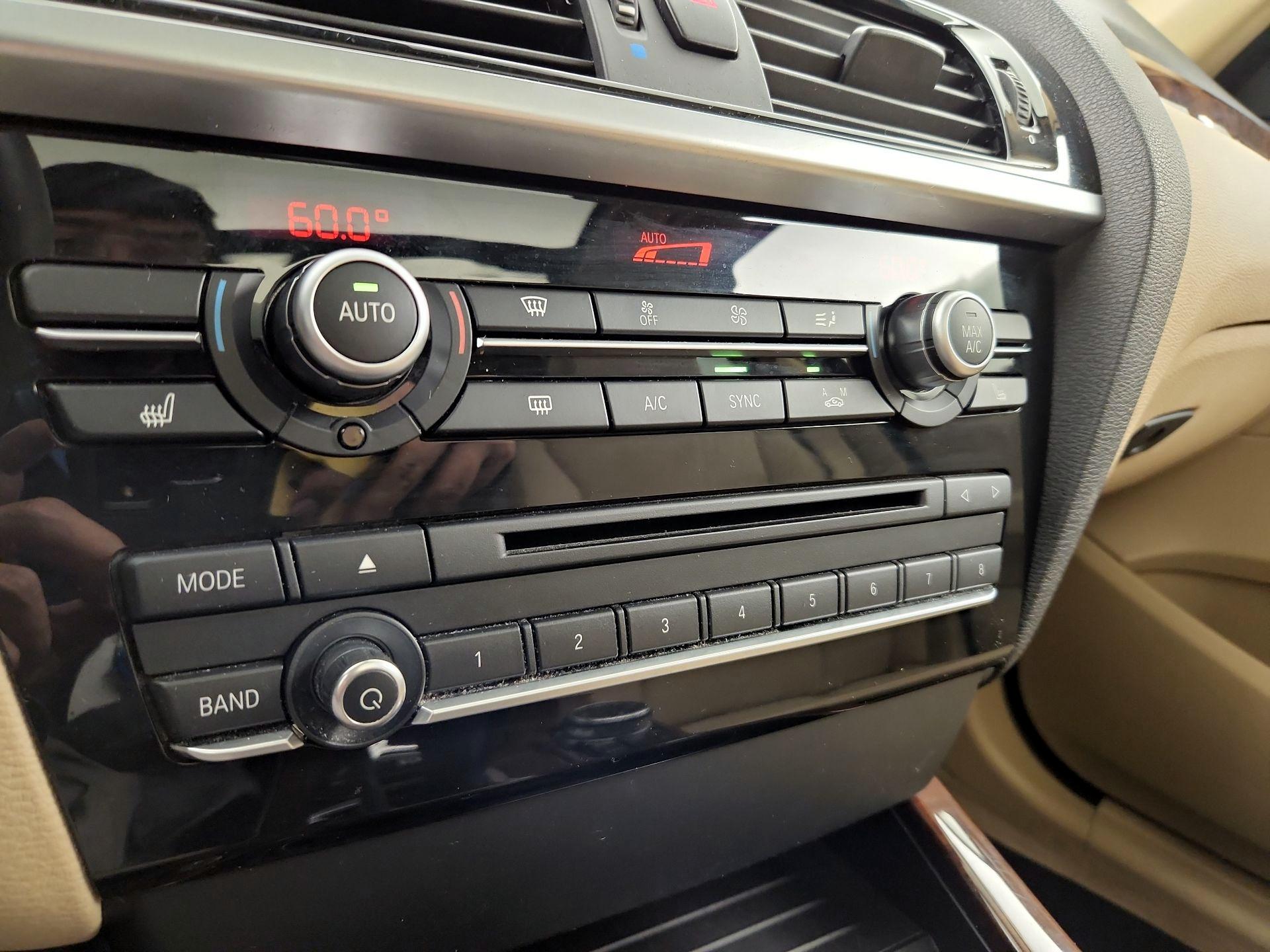 Thumbnail: 2016 BMW X3 - 16