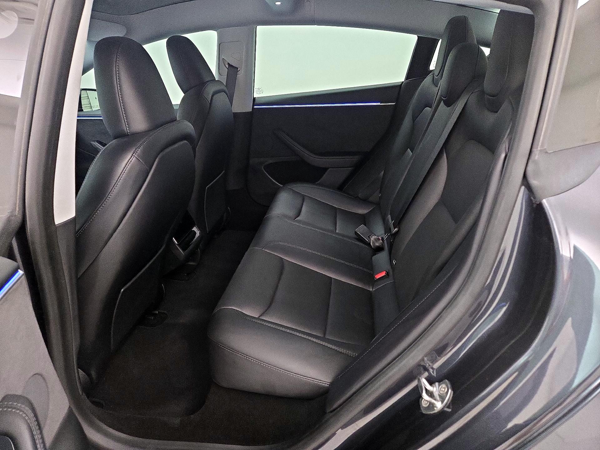 Thumbnail: 2025 Tesla Model 3 - 19