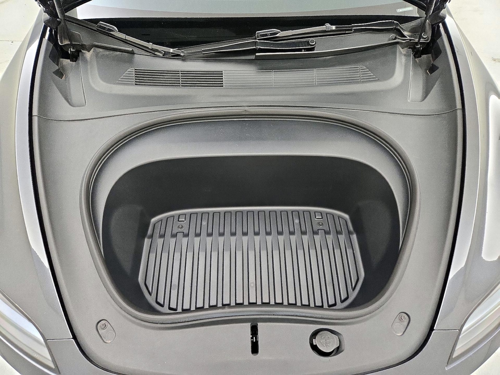 2025 Tesla Model 3 Long Range - Photo 22