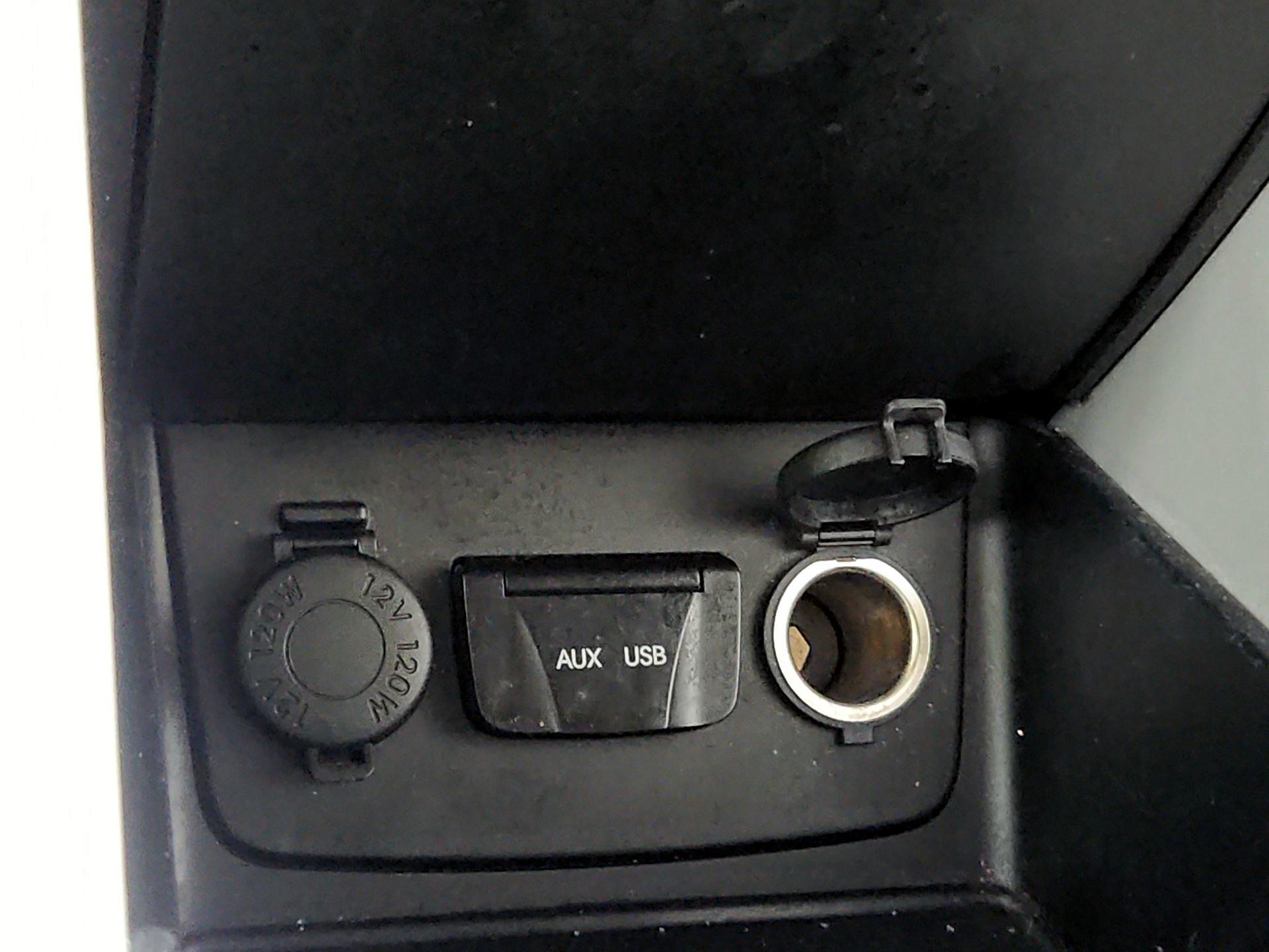 Thumbnail: 2014 Hyundai Sonata - 18