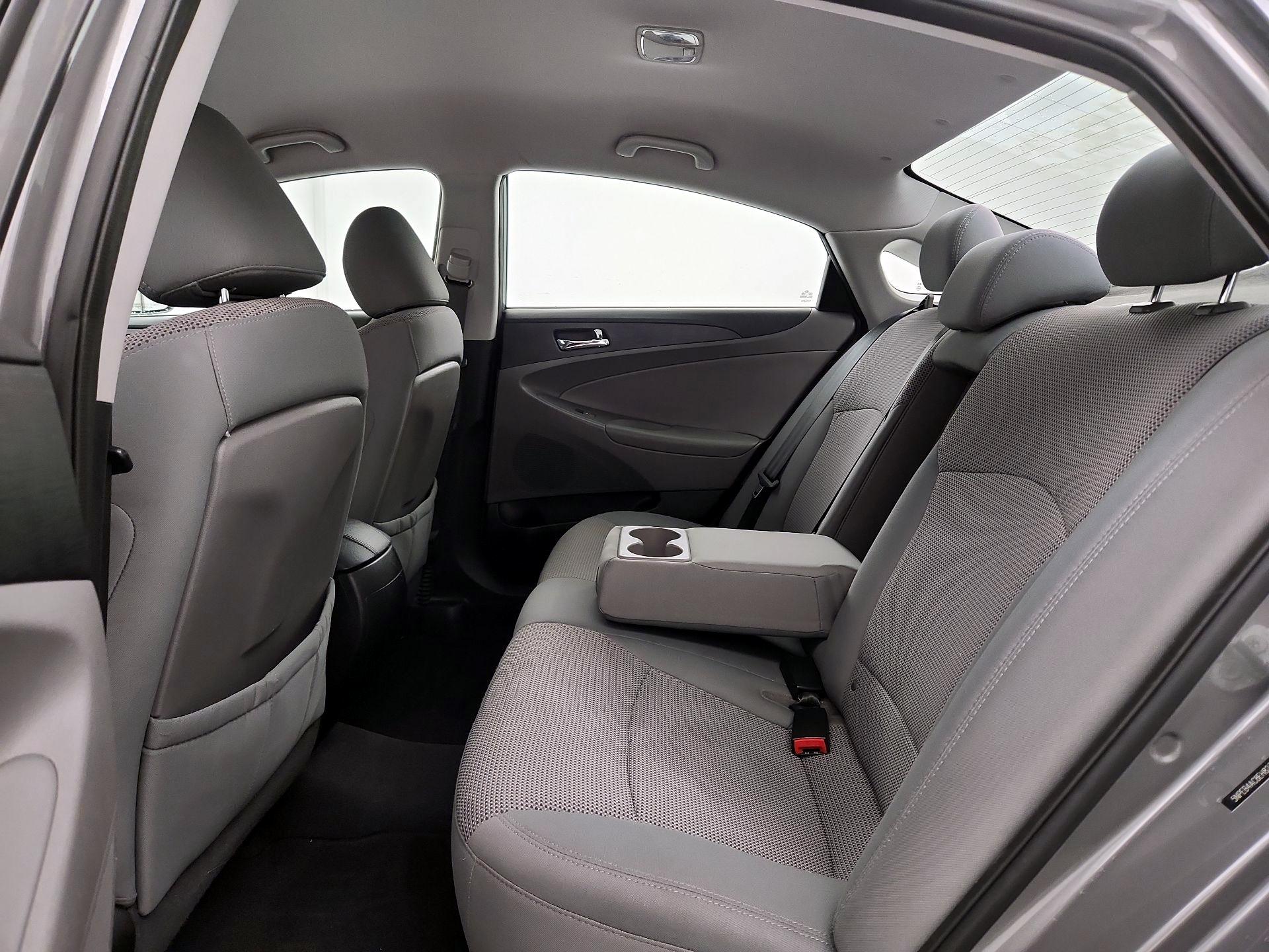 Thumbnail: 2014 Hyundai Sonata - 19