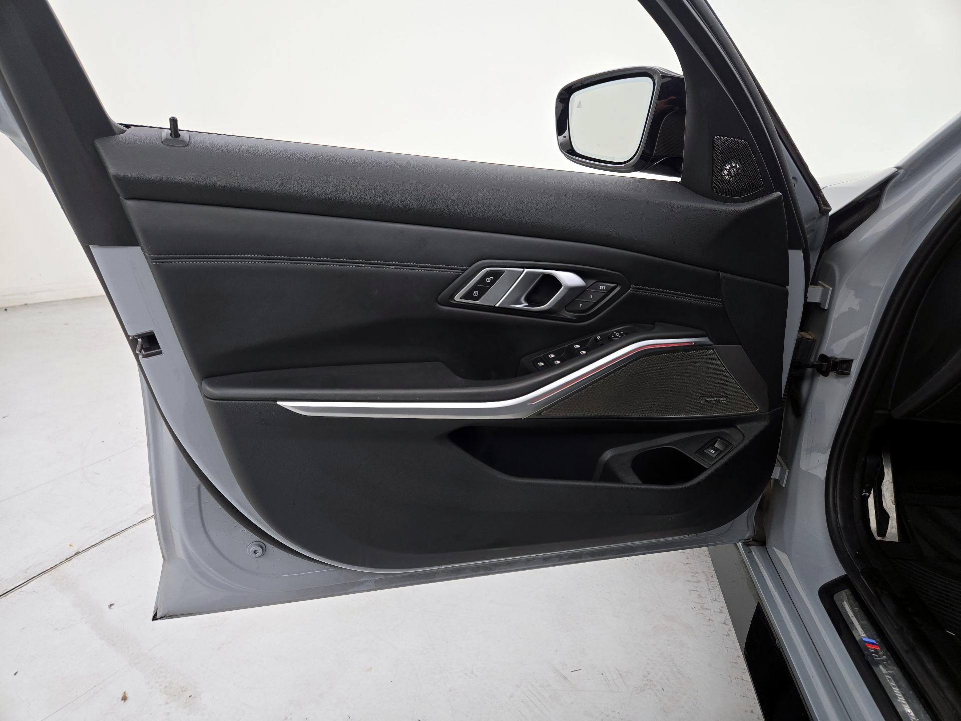 Thumbnail: 2021 BMW M3 - 12