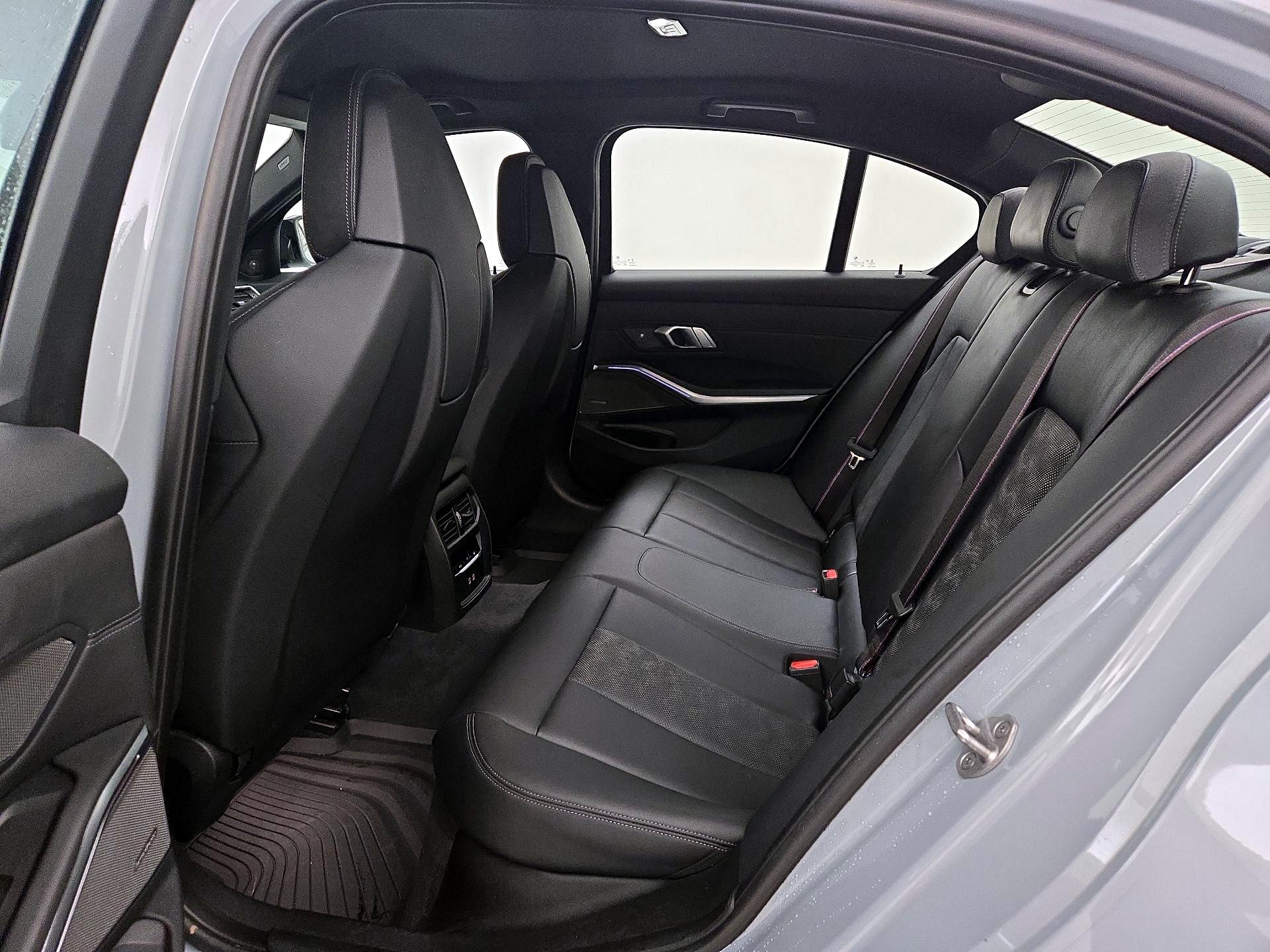 Thumbnail: 2021 BMW M3 - 20