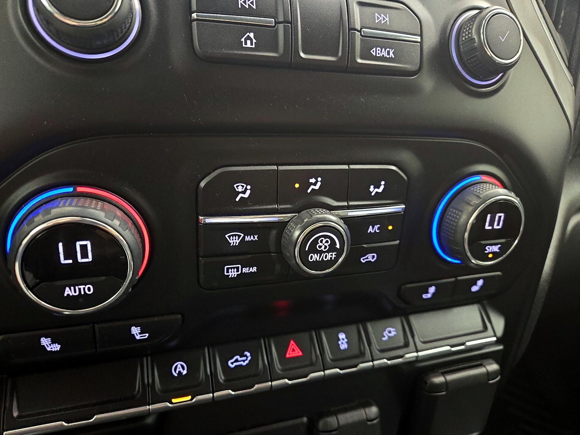 Thumbnail: 2021 Chevrolet Silverado 1500 - 16