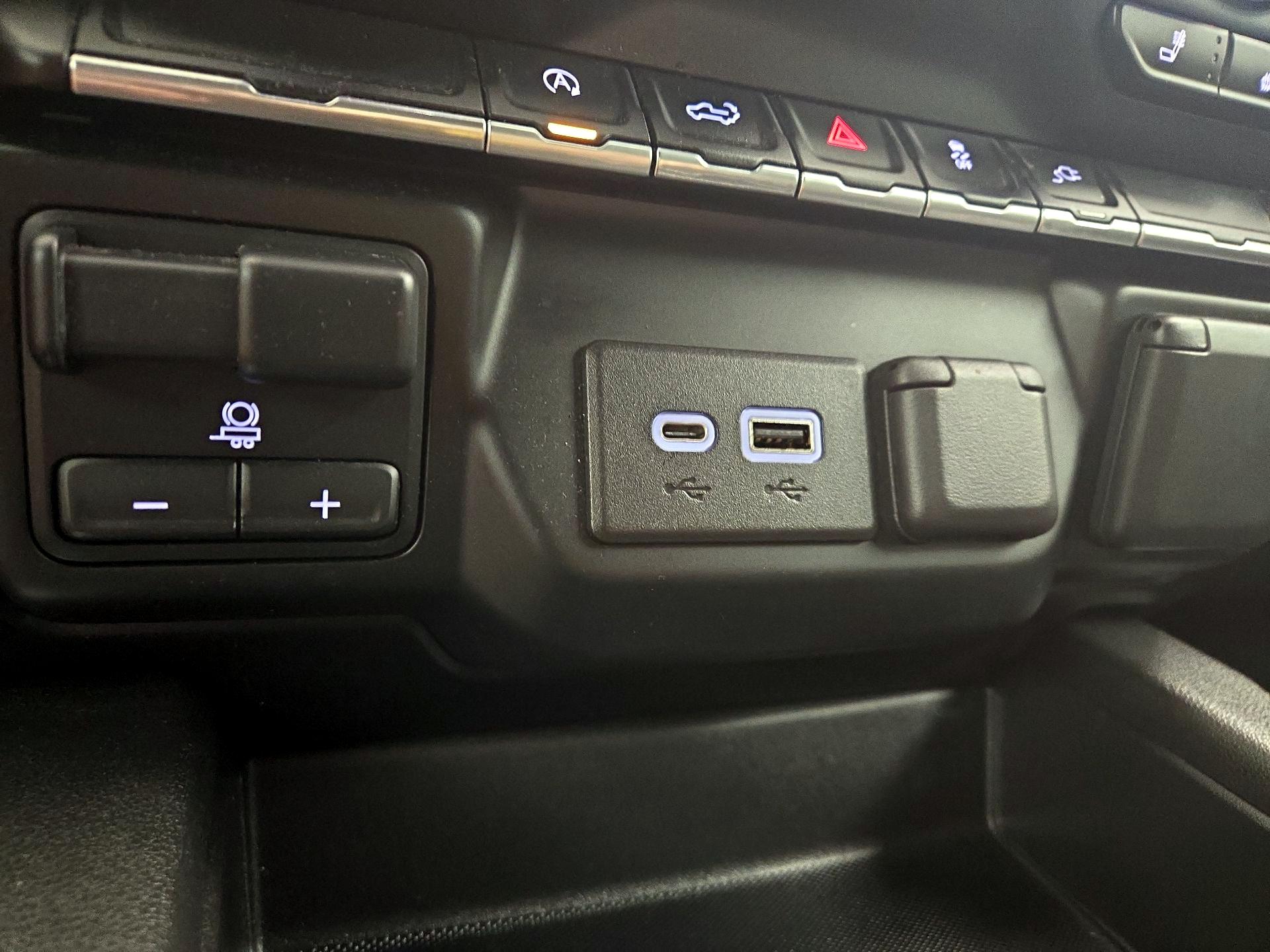 Thumbnail: 2021 Chevrolet Silverado 1500 - 18