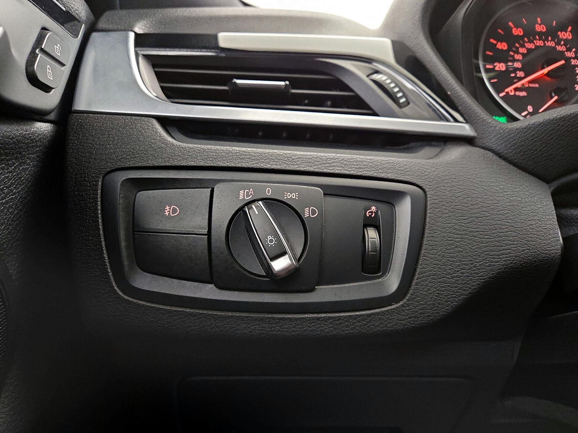 Thumbnail: 2016 BMW X1 - 13
