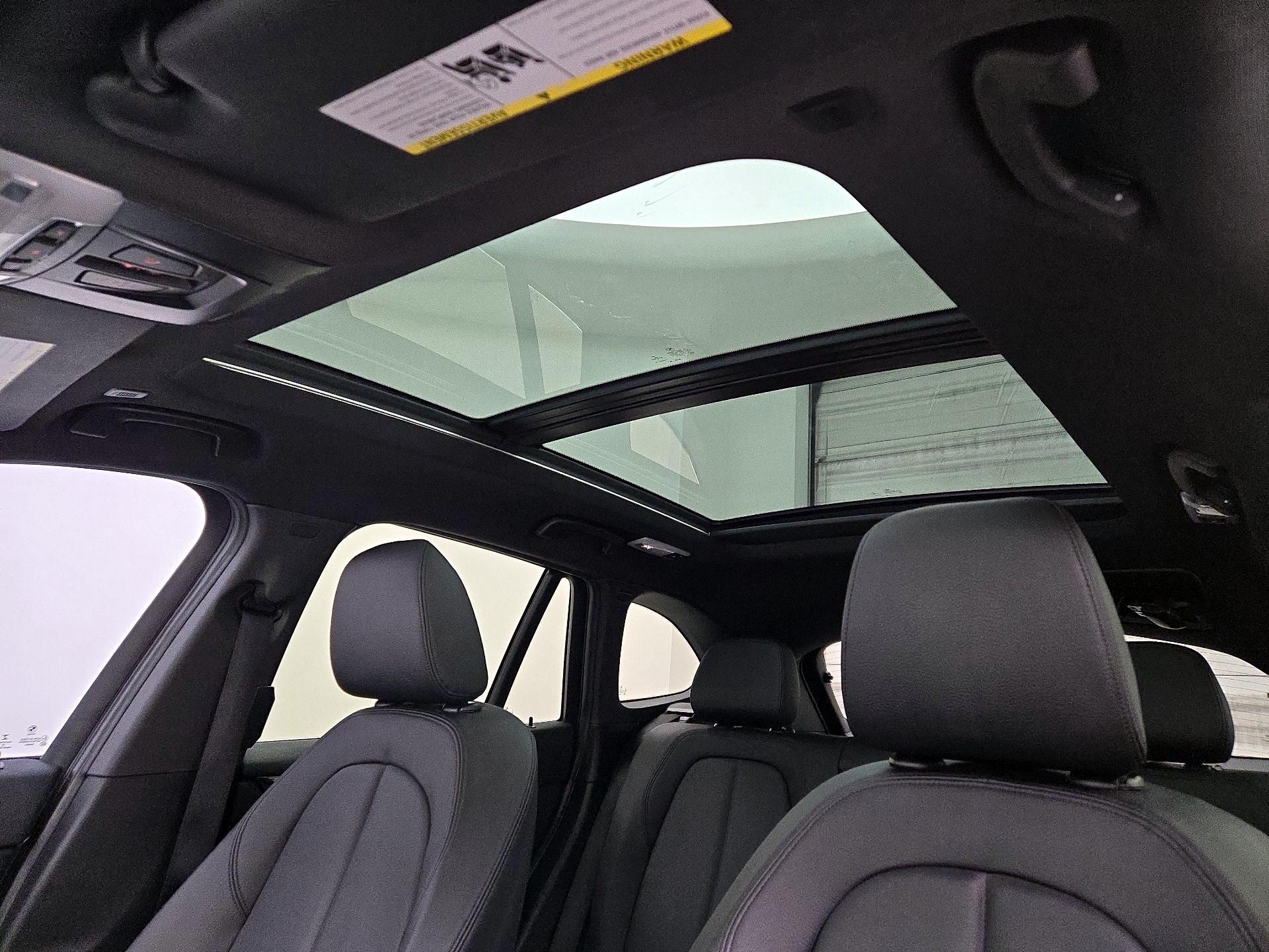 Thumbnail: 2016 BMW X1 - 20