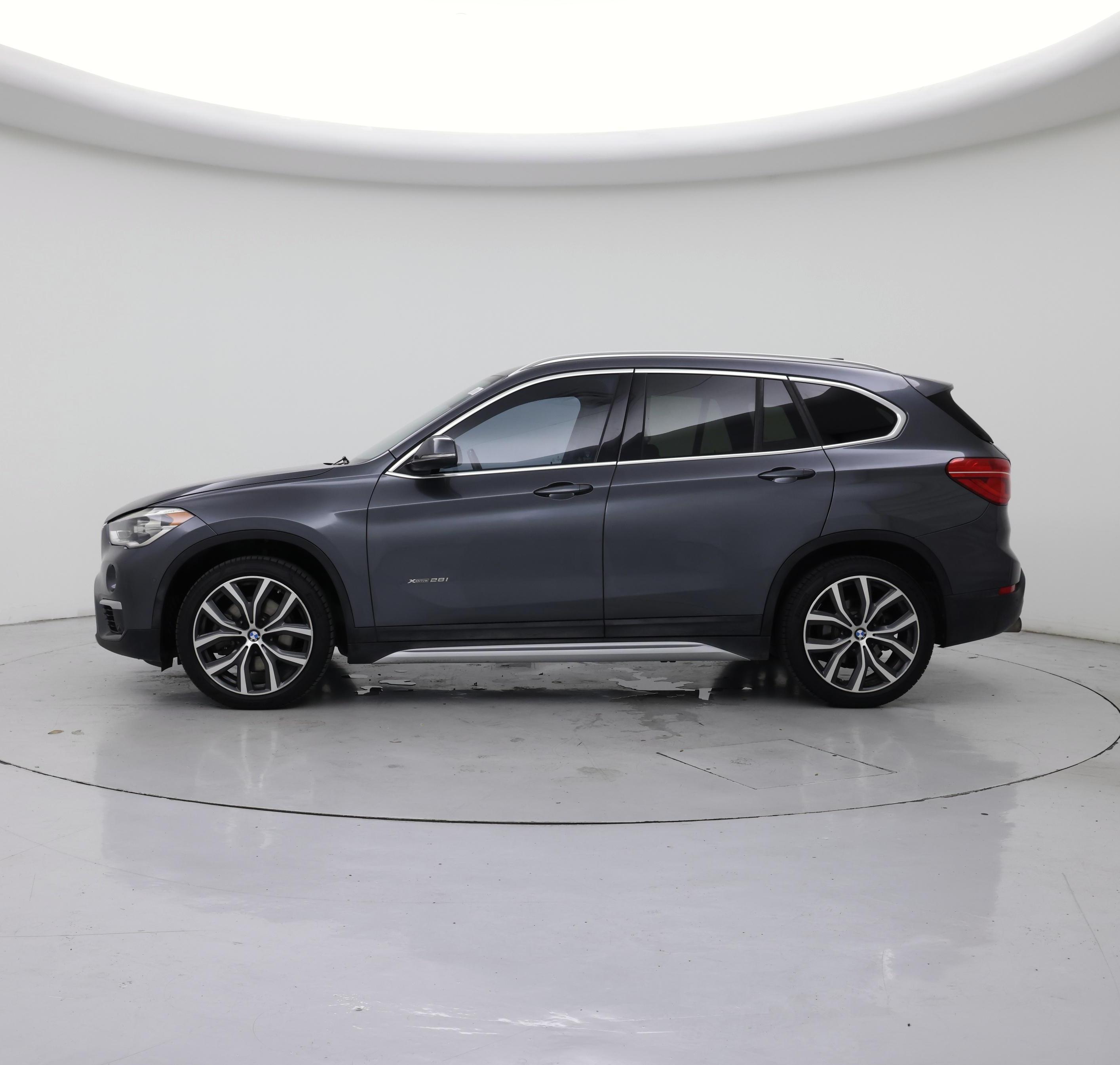 Thumbnail: 2016 BMW X1 - 3