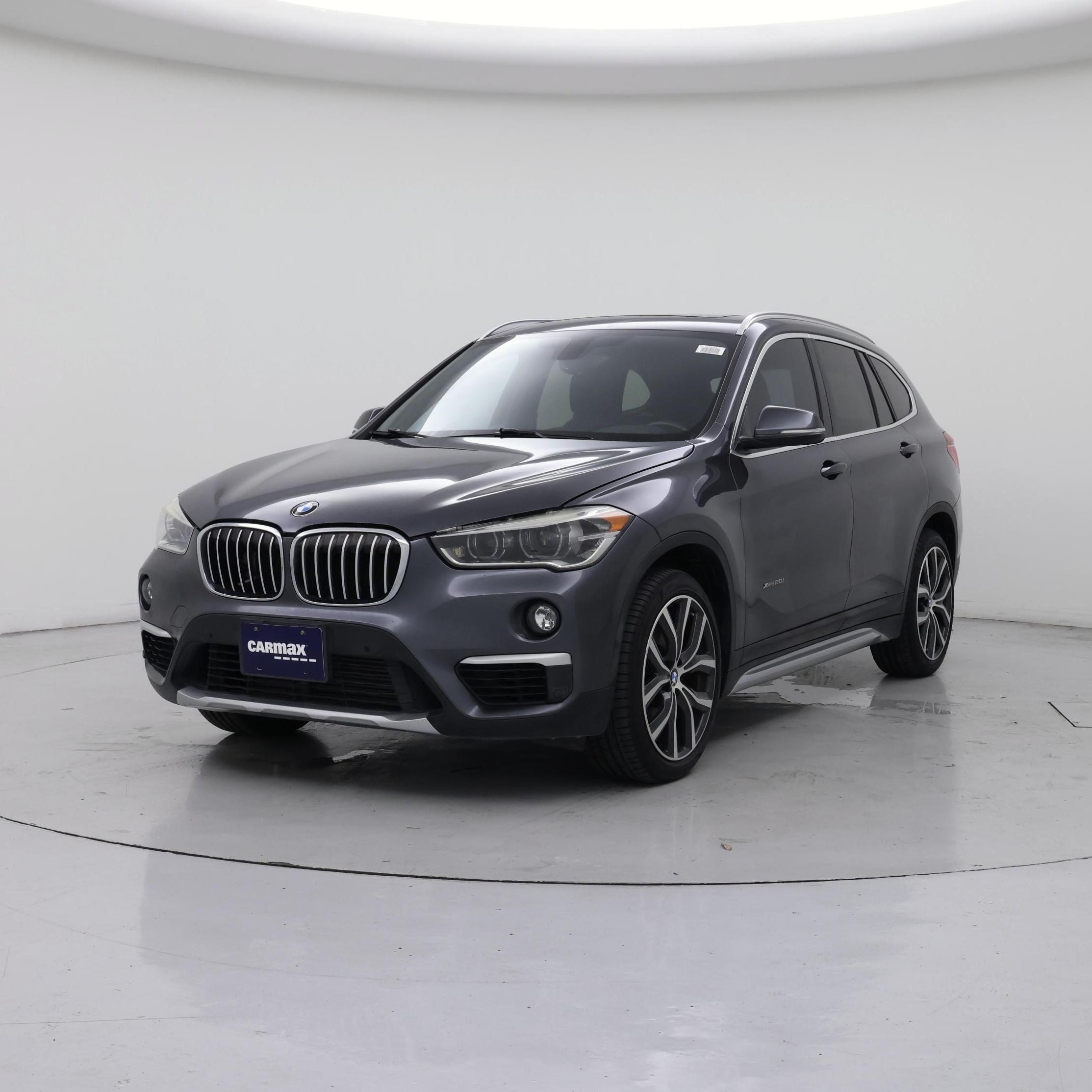 Thumbnail: 2016 BMW X1 - 4