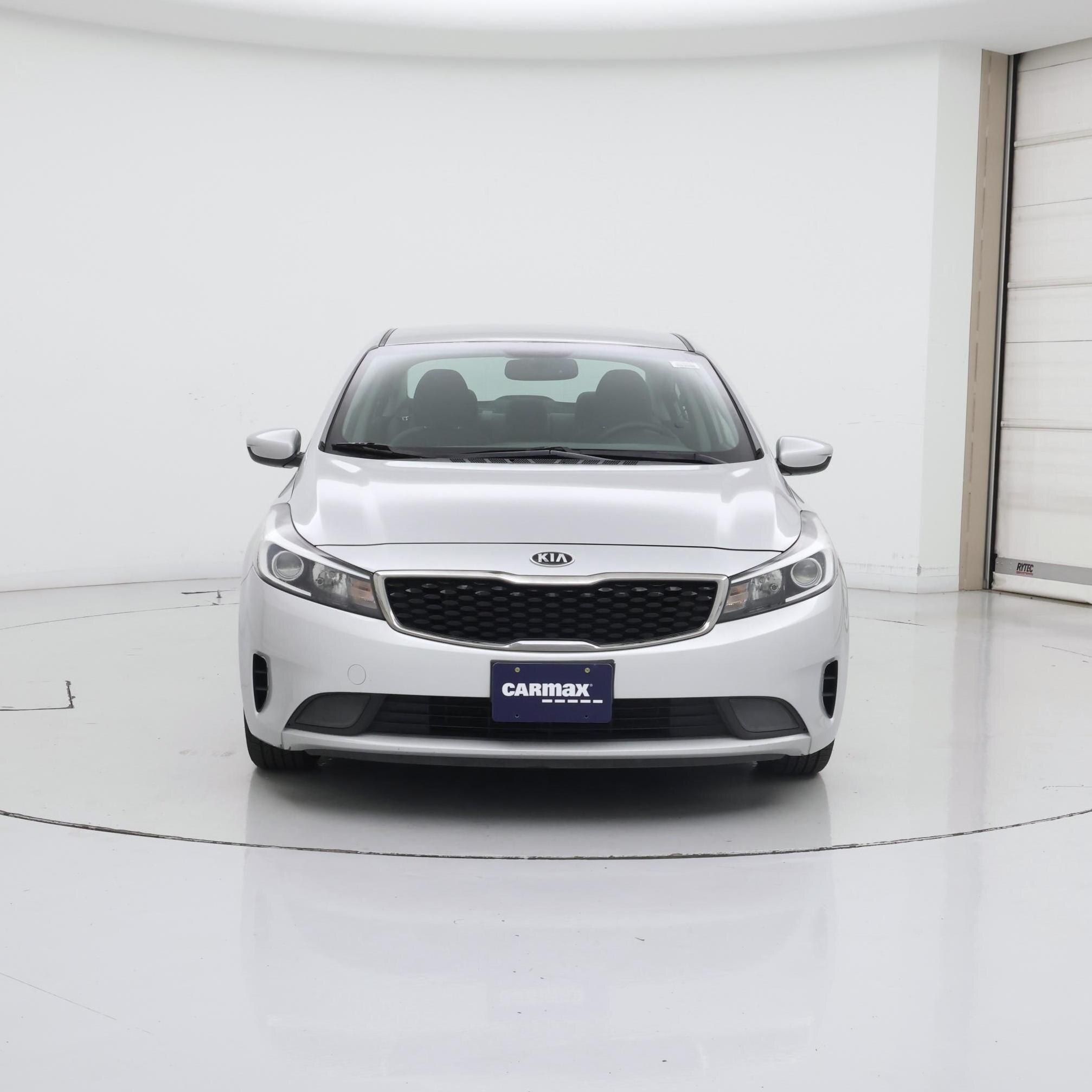 Thumbnail: 2017 Kia Forte - 5