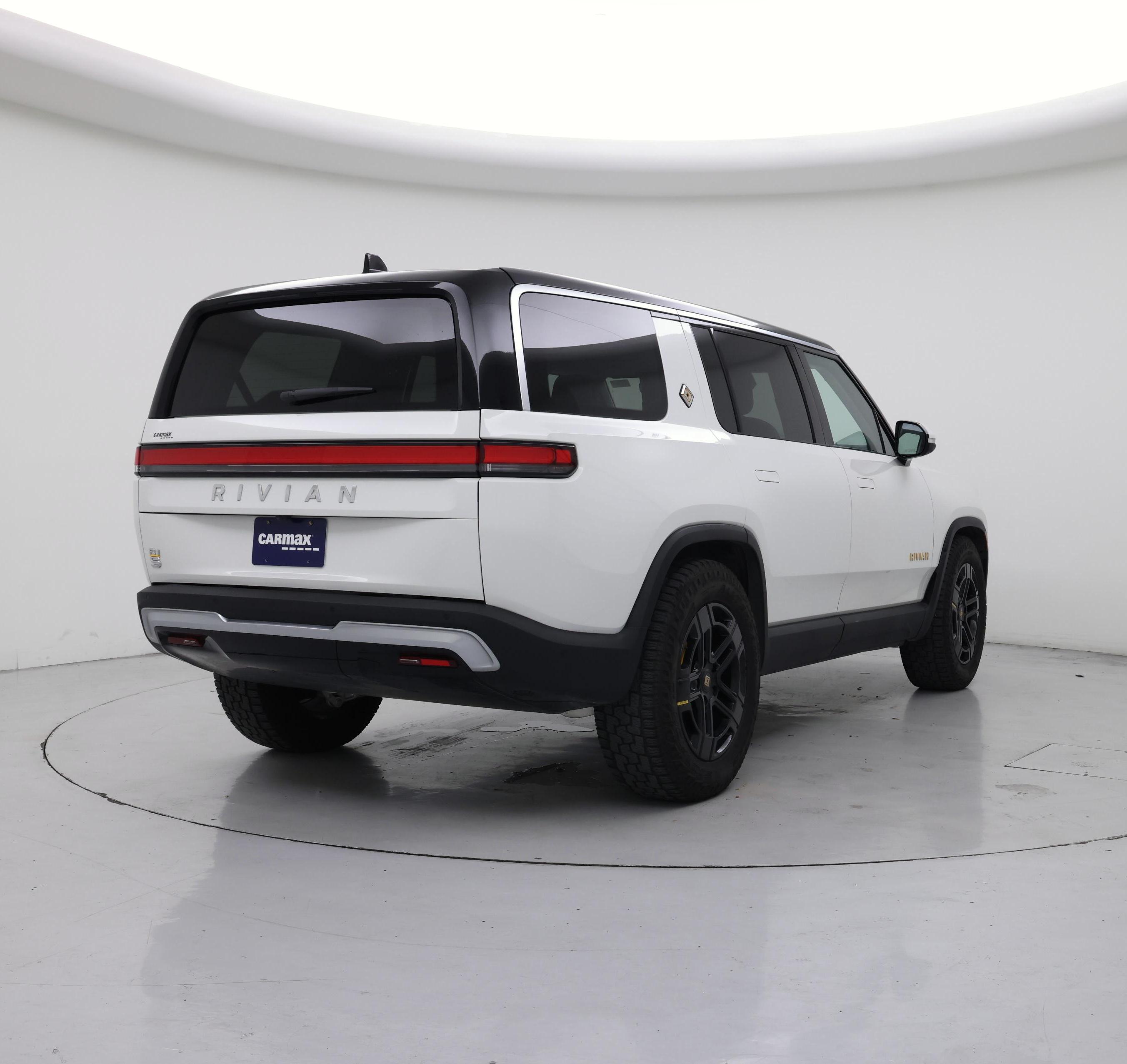 Thumbnail: 2023 Rivian R1S - 8